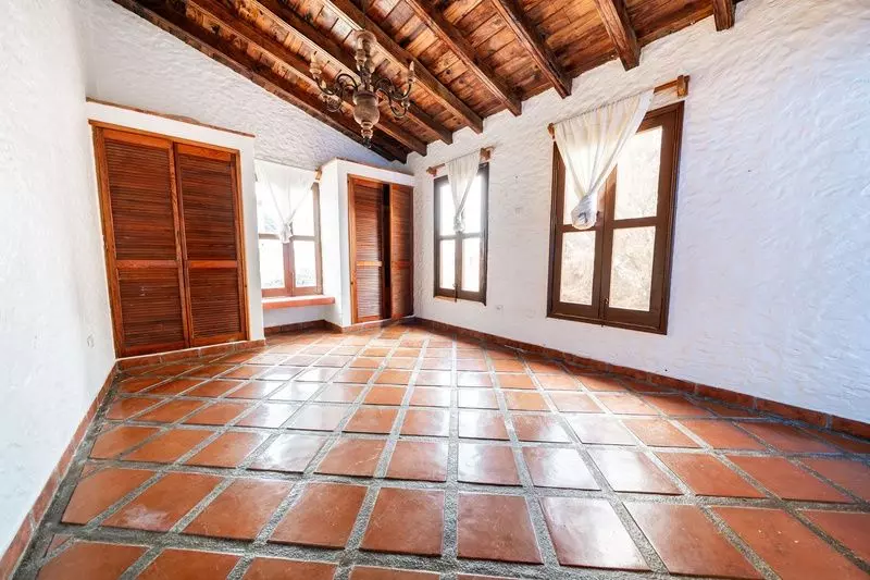 La Casona de Montitlan — Balcones, San Miguel de Allende — photo 8 — rustic charm meets elegant simplicity