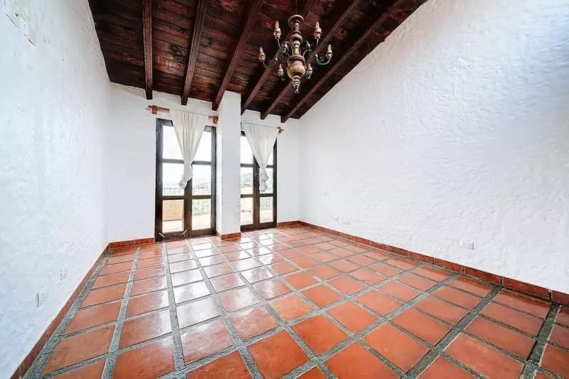 La Casona de Montitlan — Balcones, San Miguel de Allende — photo 13 — sunlit terracotta elegance with colonial charm