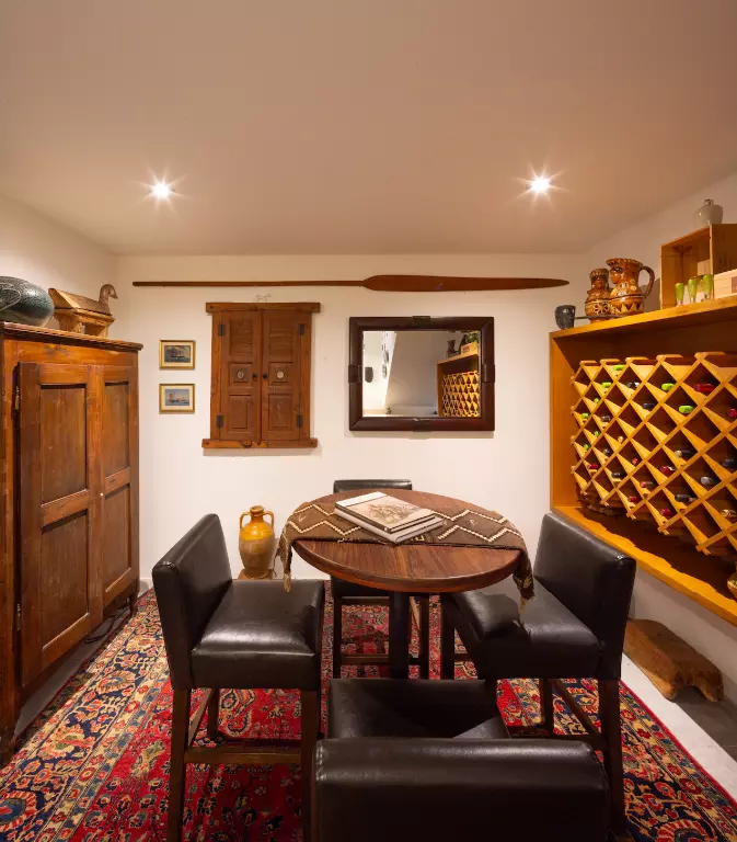 Casa Luz — Balcones, San Miguel de Allende — photo 2 — intimate gallery-style entertainment room