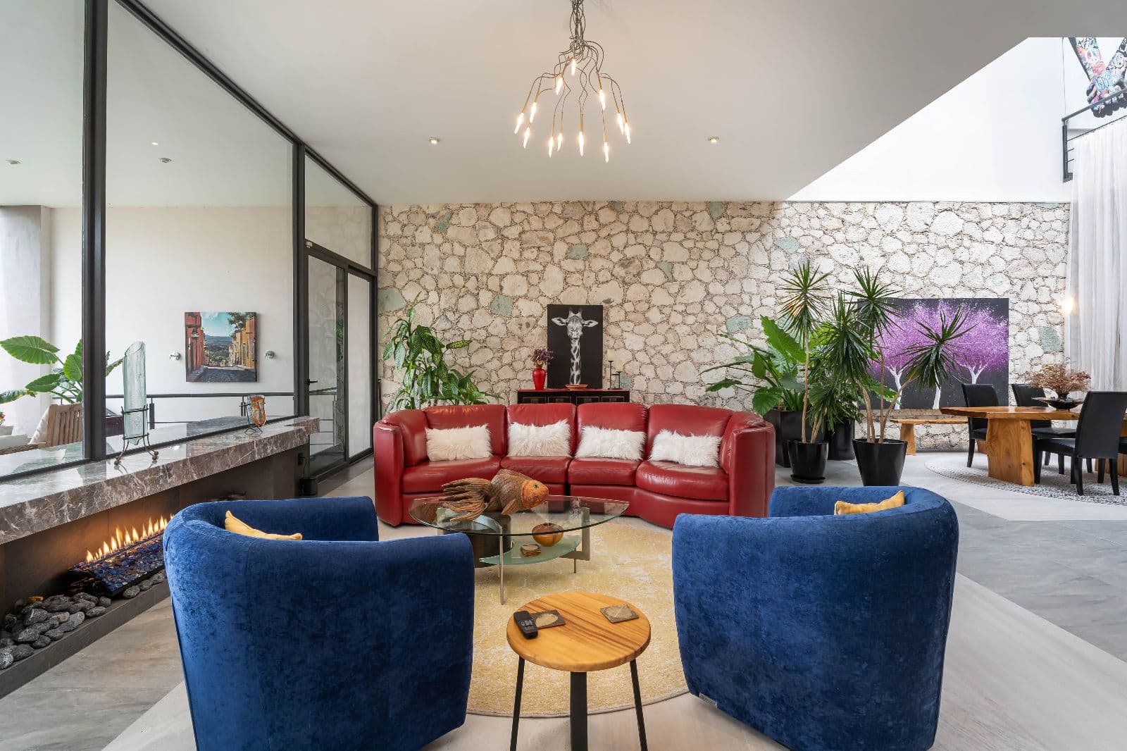 Casa Iluminada — Balcones, San Miguel de Allende — photo 6 — contemporary luxury living, artistic elegance