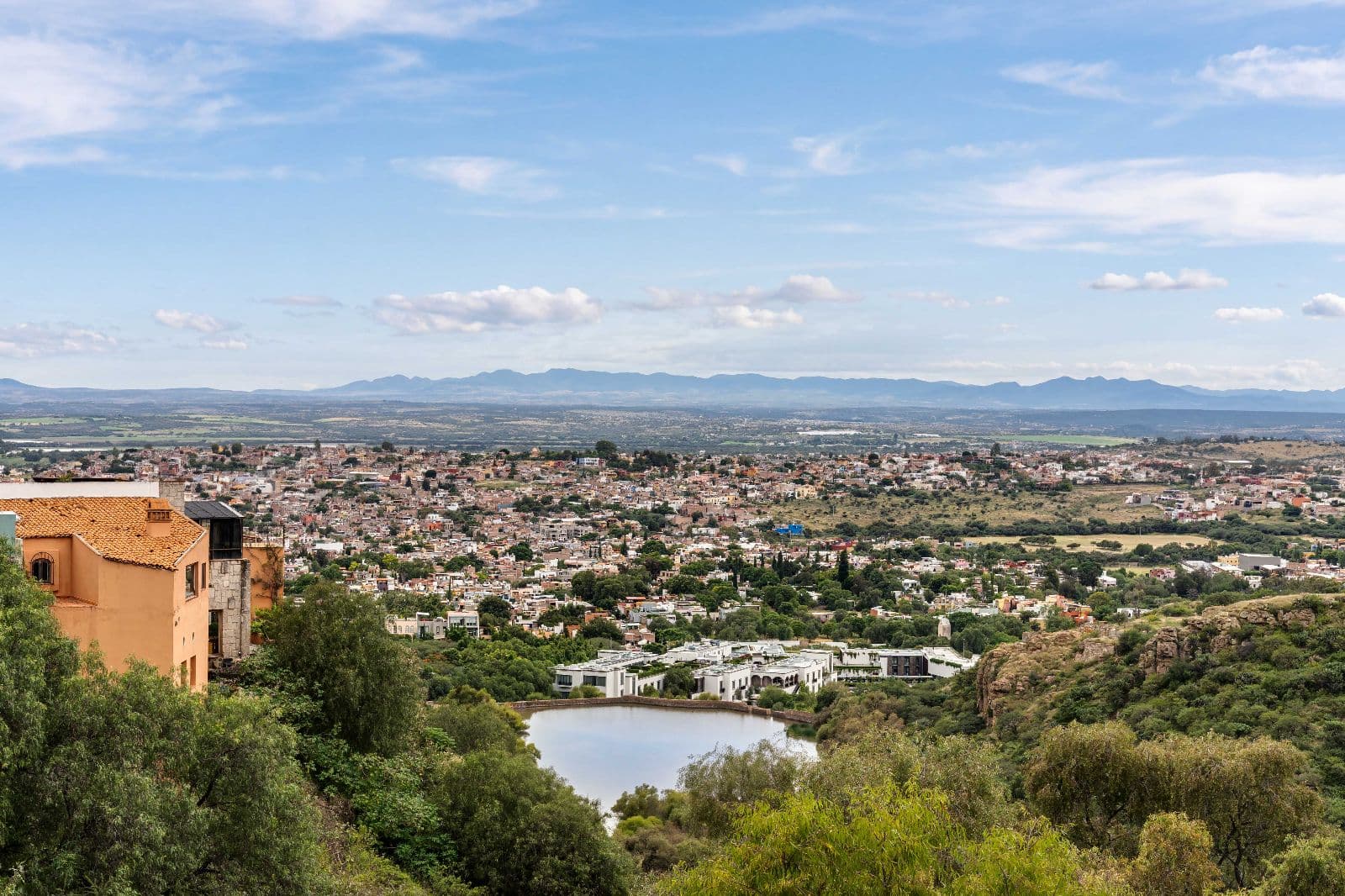 Casa Iluminada — Balcones, San Miguel de Allende — photo 19 — panoramic valley views, colonial charm