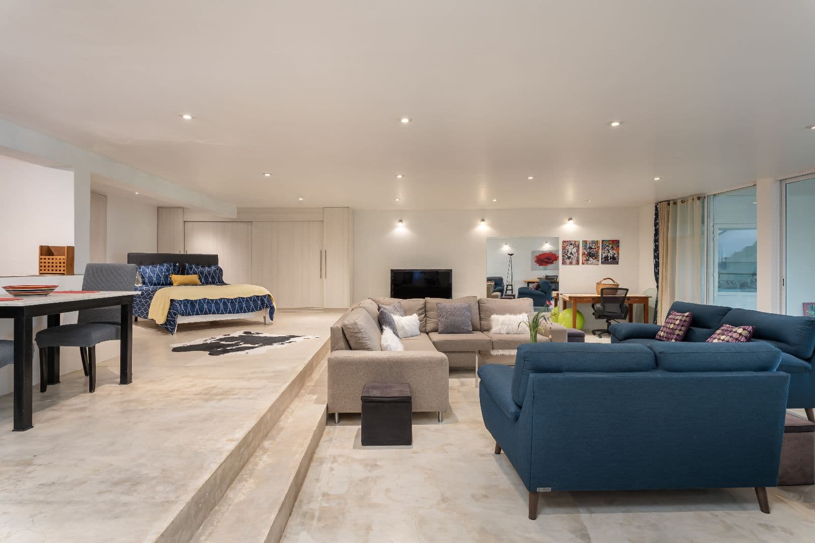 Casa Iluminada — Balcones, San Miguel de Allende — photo 22 — sophisticated open-concept luxury suite