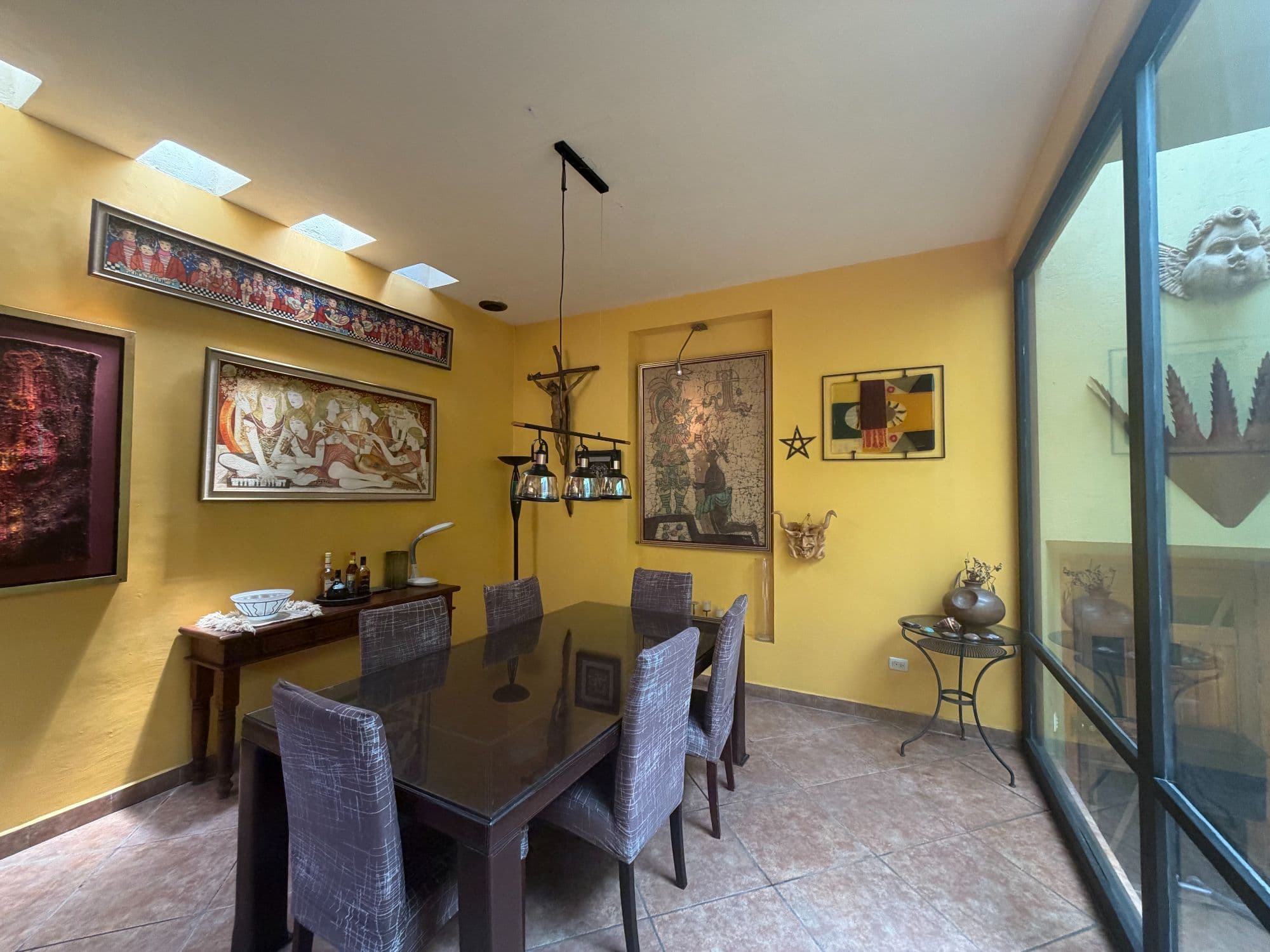 Casa Clinton