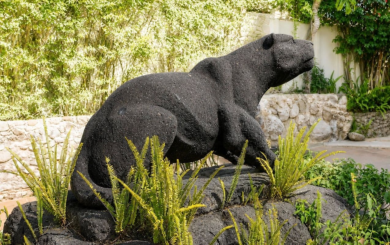 Casa Java — Atascadero (Arcos de San Miguel), San Miguel de Allende — photo 4 — serene sculptural garden oasis