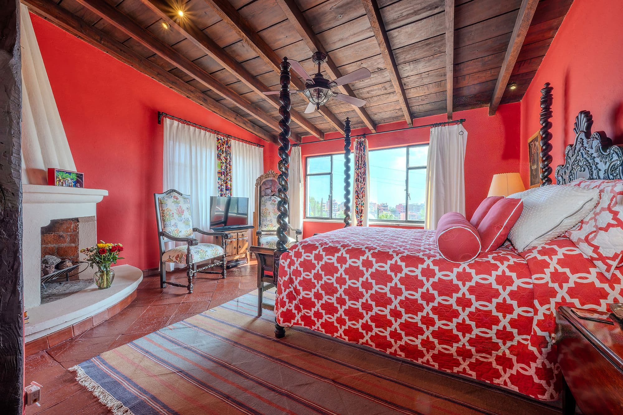 Casa Java — Atascadero (Arcos de San Miguel), San Miguel de Allende — photo 12 — vibrant hacienda master suite, panoramic views