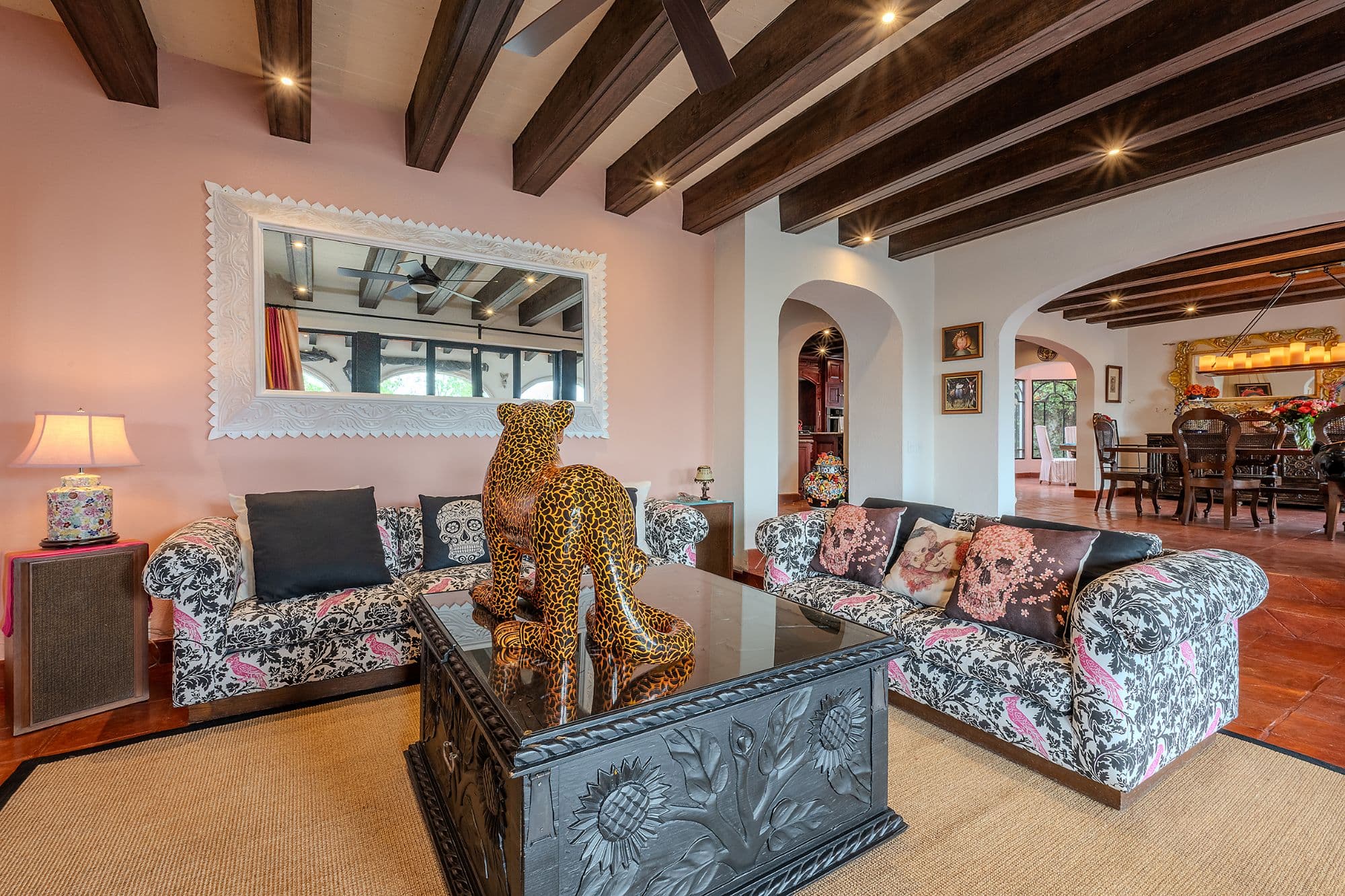 Casa Java — Atascadero (Arcos de San Miguel), San Miguel de Allende — photo 2 — eclectic elegance meets architectural sophistication