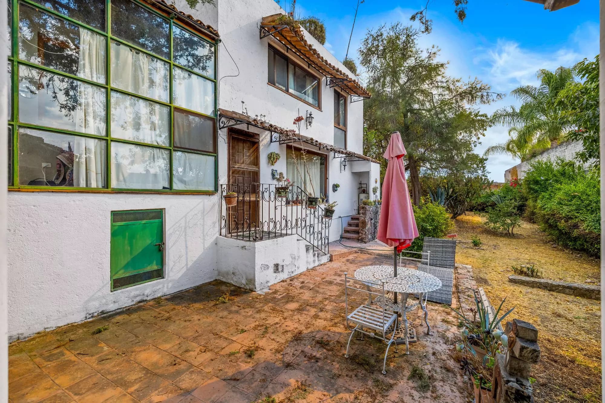The Hidden House — Rinconada de Los Balcones, San Miguel de Allende — photo 14 — charming courtyard, rustic mexican character