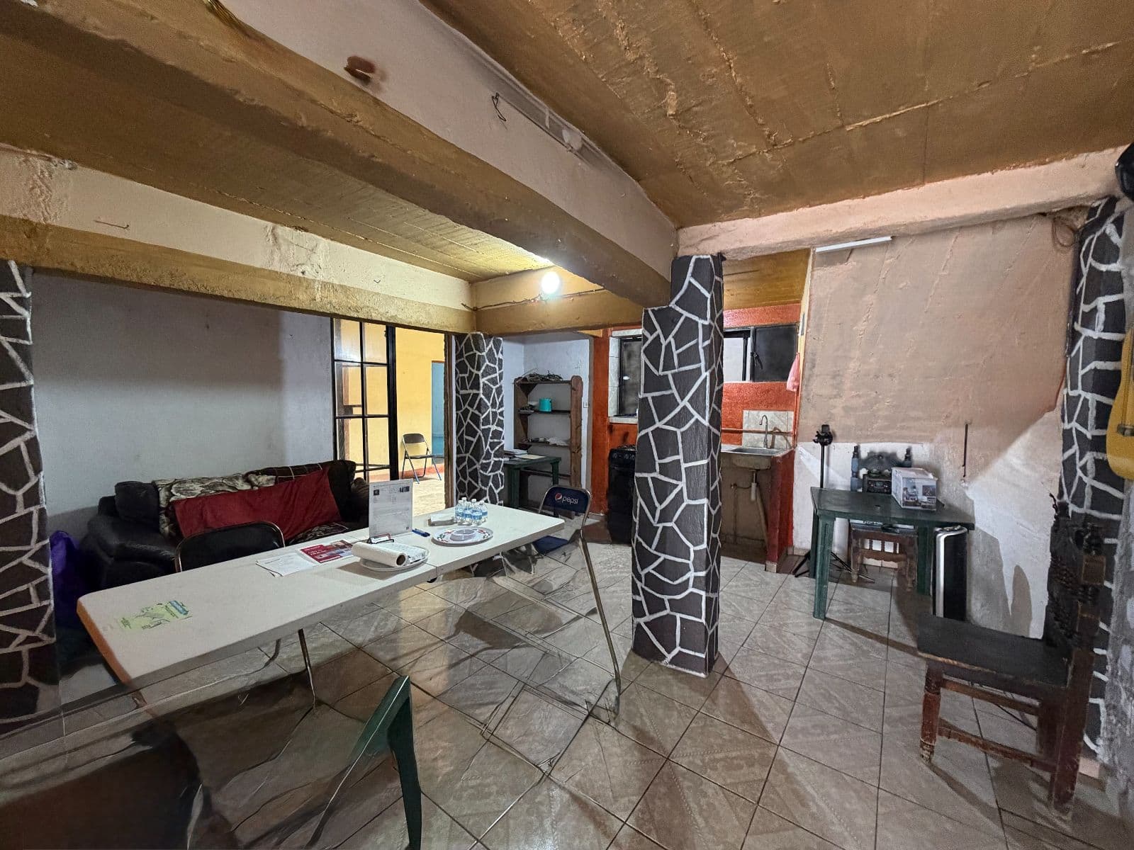 Casa María Dolores — Centro, San Miguel de Allende — photo 2 — rustic open-plan living with potential