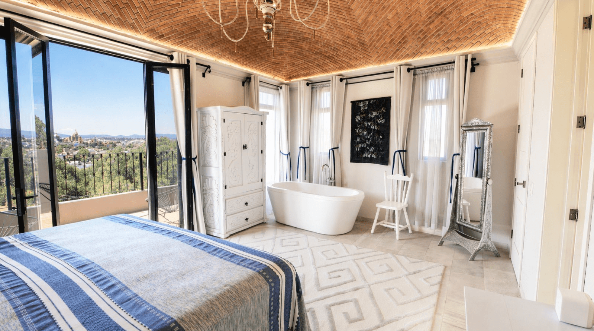 Casa Zen — El Obraje, San Miguel de Allende — photo 17 — panoramic views, spa-inspired luxury retreat