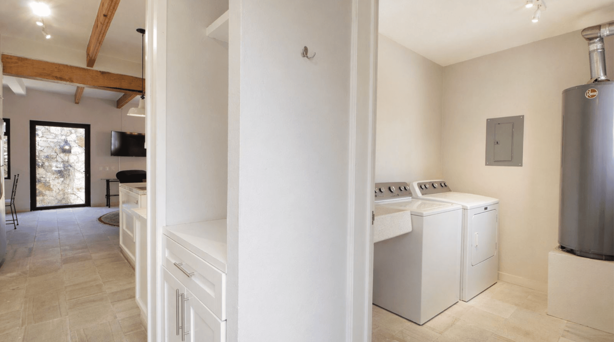 Casa Zen — El Obraje, San Miguel de Allende — photo 24 — bright, spacious laundry room elegantly appointed