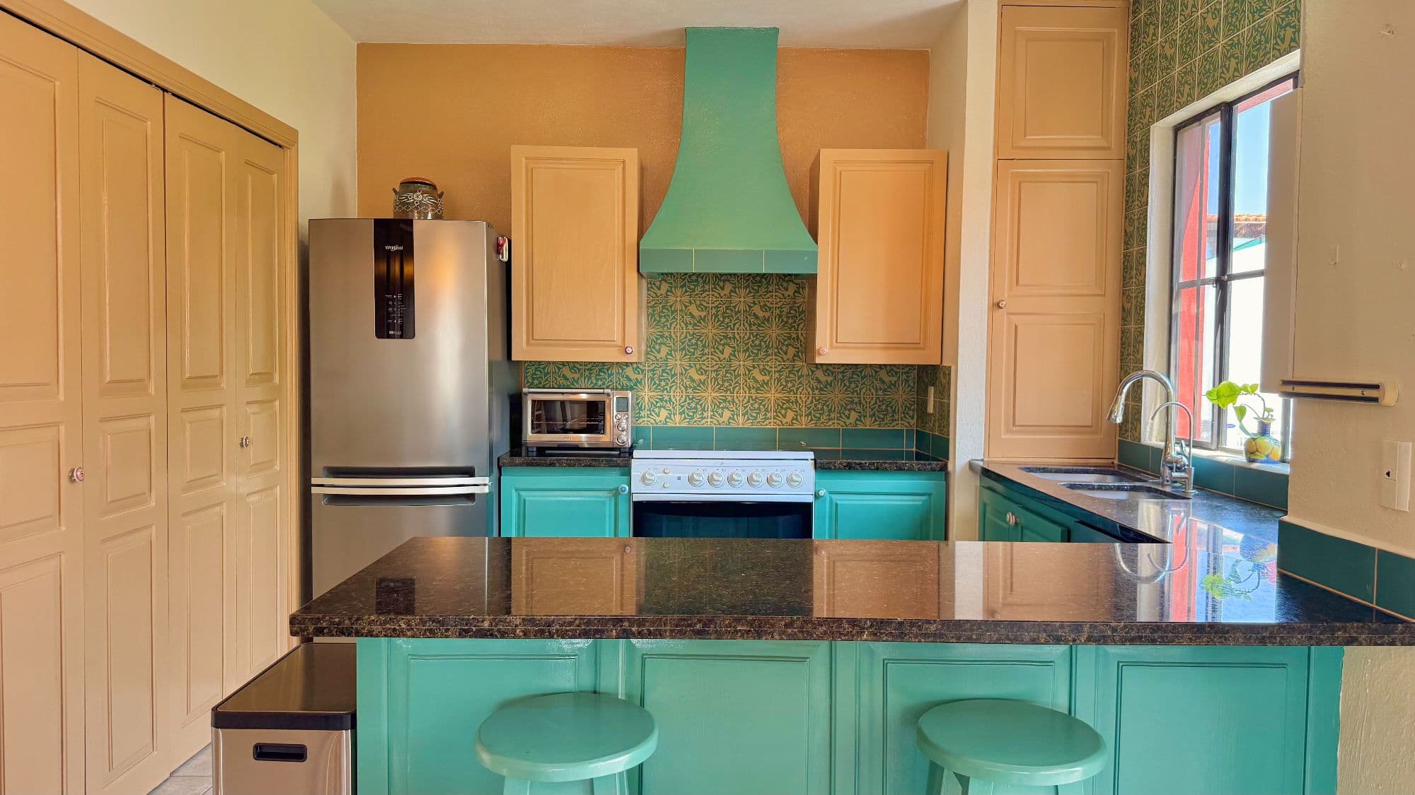 Casa Esperanza San Antonio — San Antonio, San Miguel de Allende — photo 7 — vibrant vintage kitchen with charming character