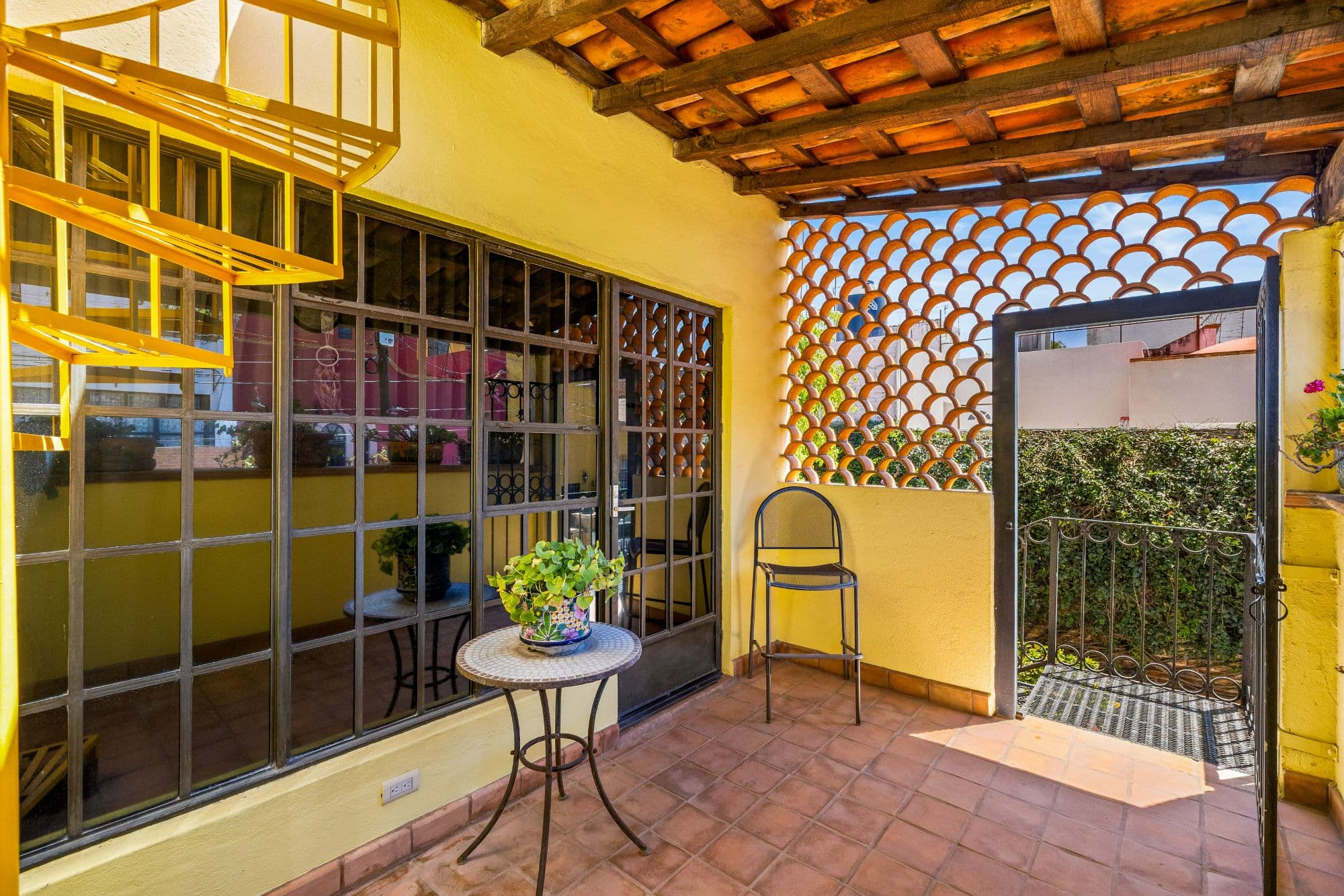 Casa Eclipse — La Lejona, San Miguel de Allende — photo 24 — luminous colonial terrace, authentic mexican charm
