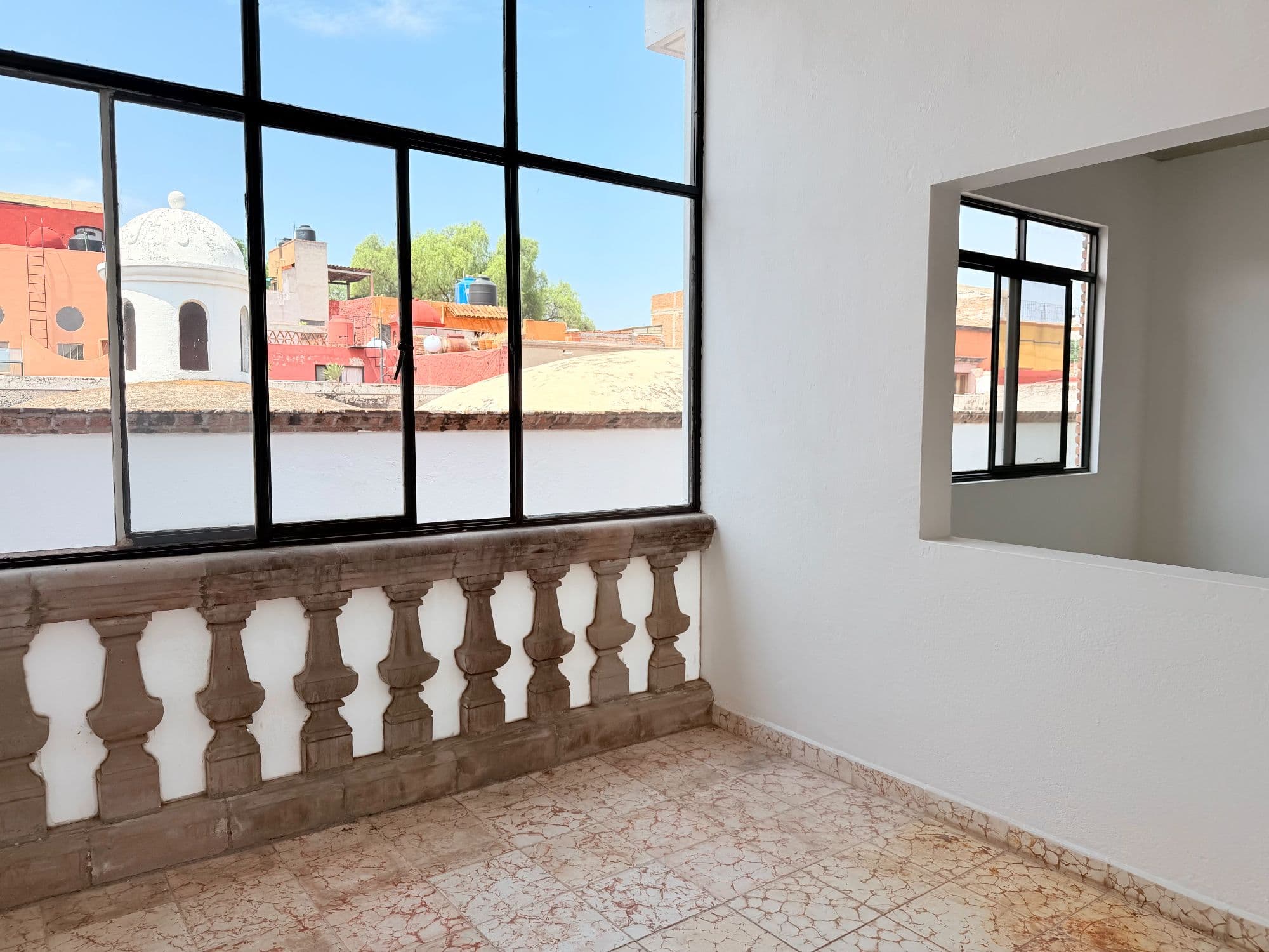 Casa Torres — Centro, San Miguel de Allende — photo 42 — luminous terrace with architectural charm