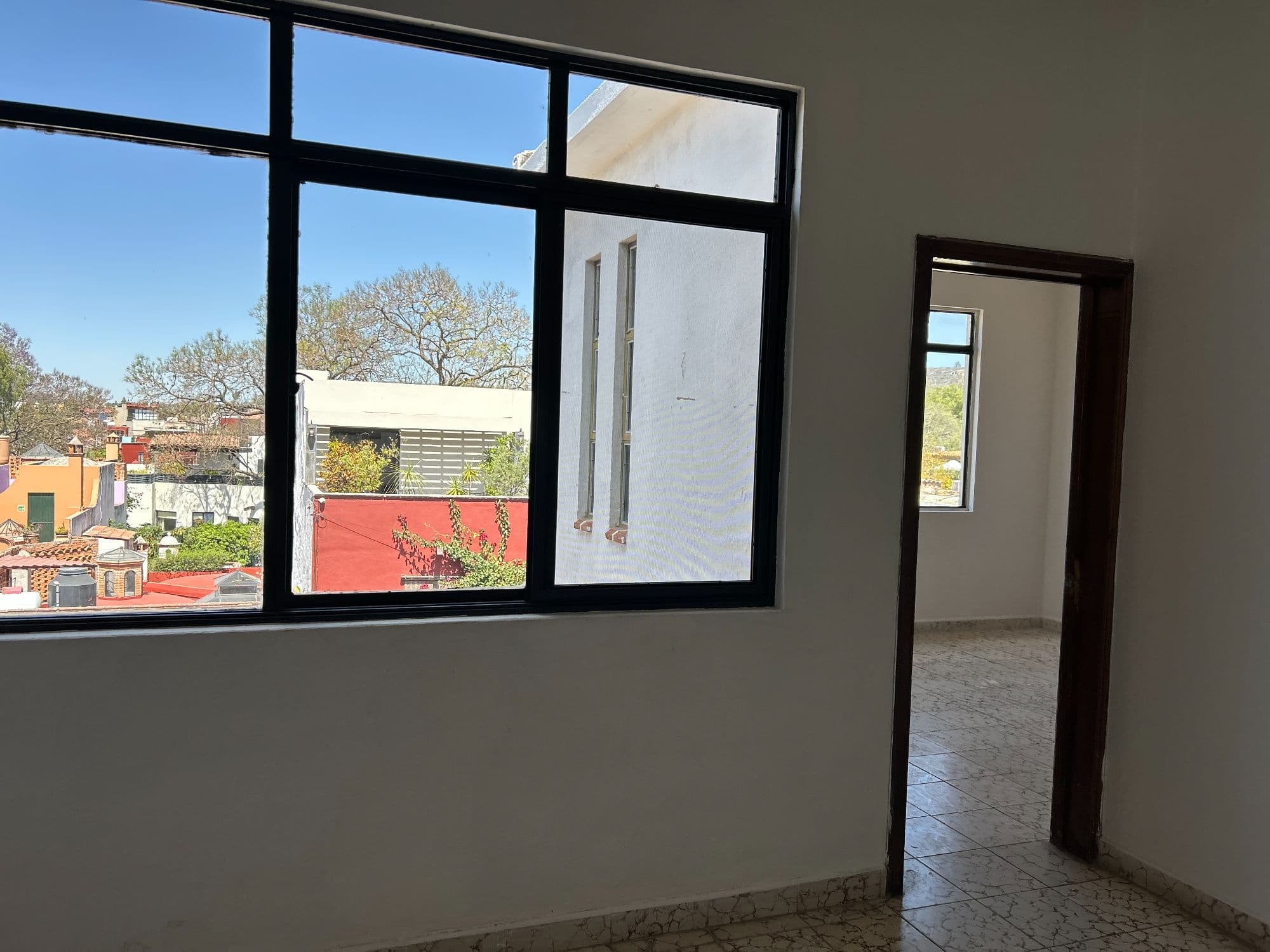 Casa Naranjo — San Miguel de Allende Centro, San Miguel de Allende — photo 25 — bright corner room, expansive views
