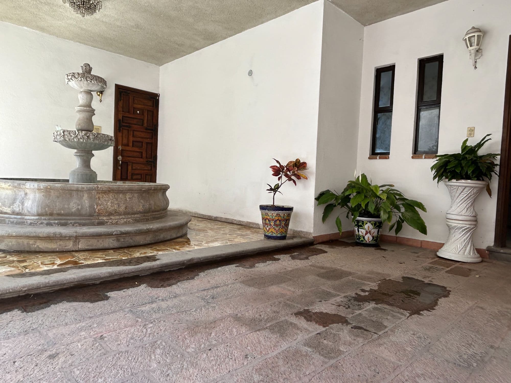 Casa Naranjo — San Miguel de Allende Centro, San Miguel de Allende — photo 7 — enchanting colonial courtyard with fountain