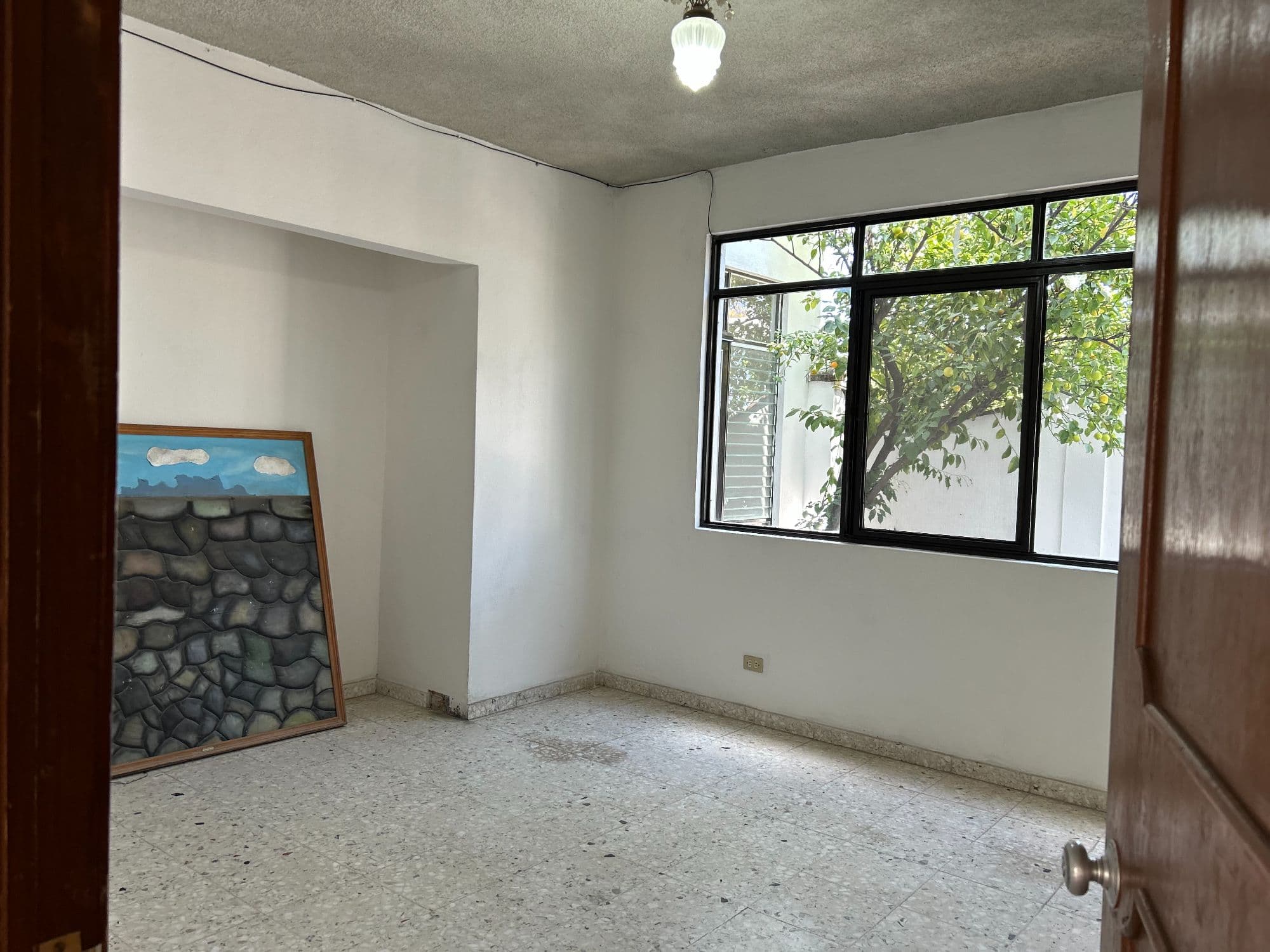 Casa Naranjo — San Miguel de Allende Centro, San Miguel de Allende — photo 12 — bright corner room, abundant natural light