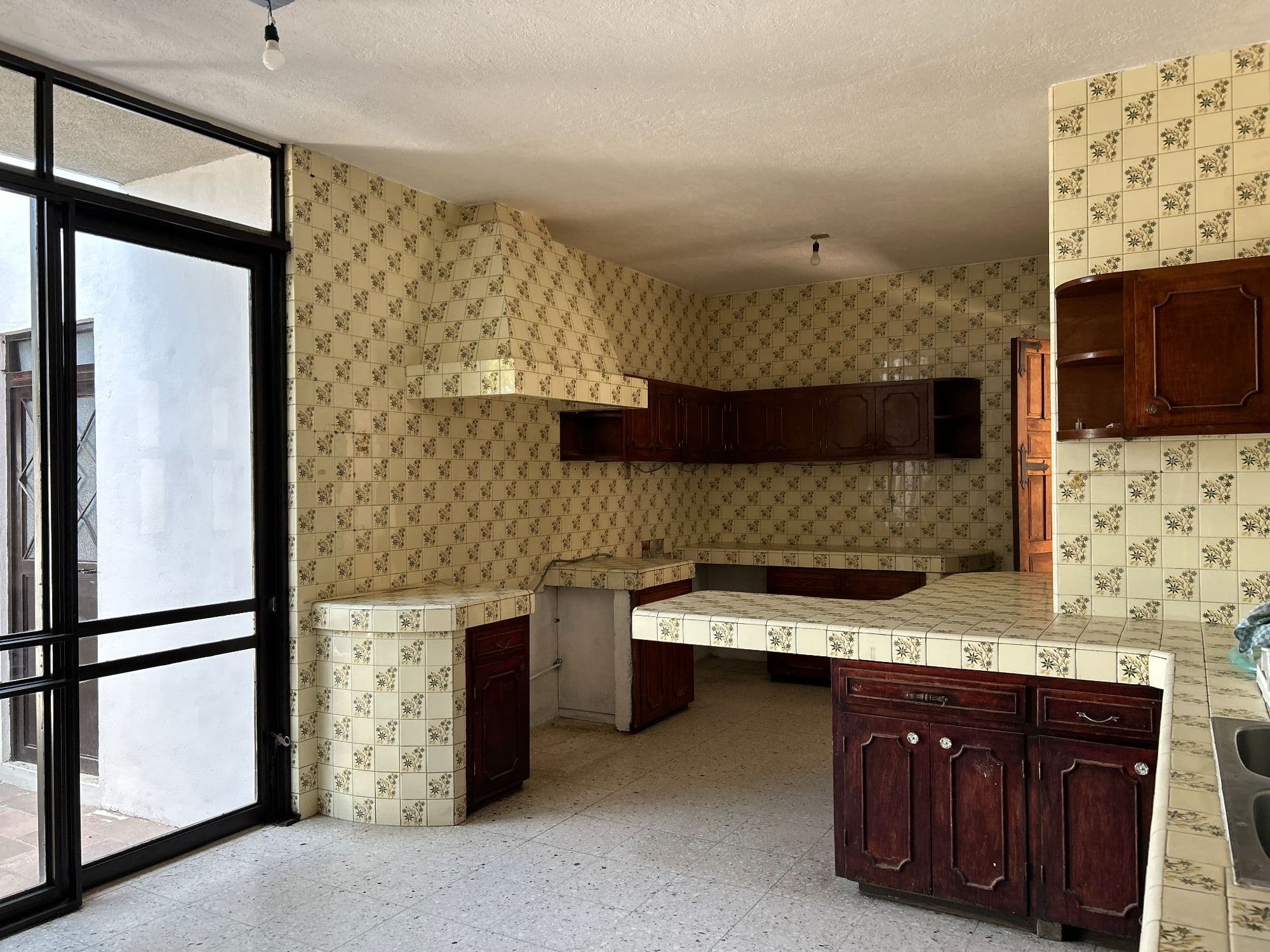 Casa Naranjo — San Miguel de Allende Centro, San Miguel de Allende — photo 14 — charming traditional mexican kitchen awaiting restoration
