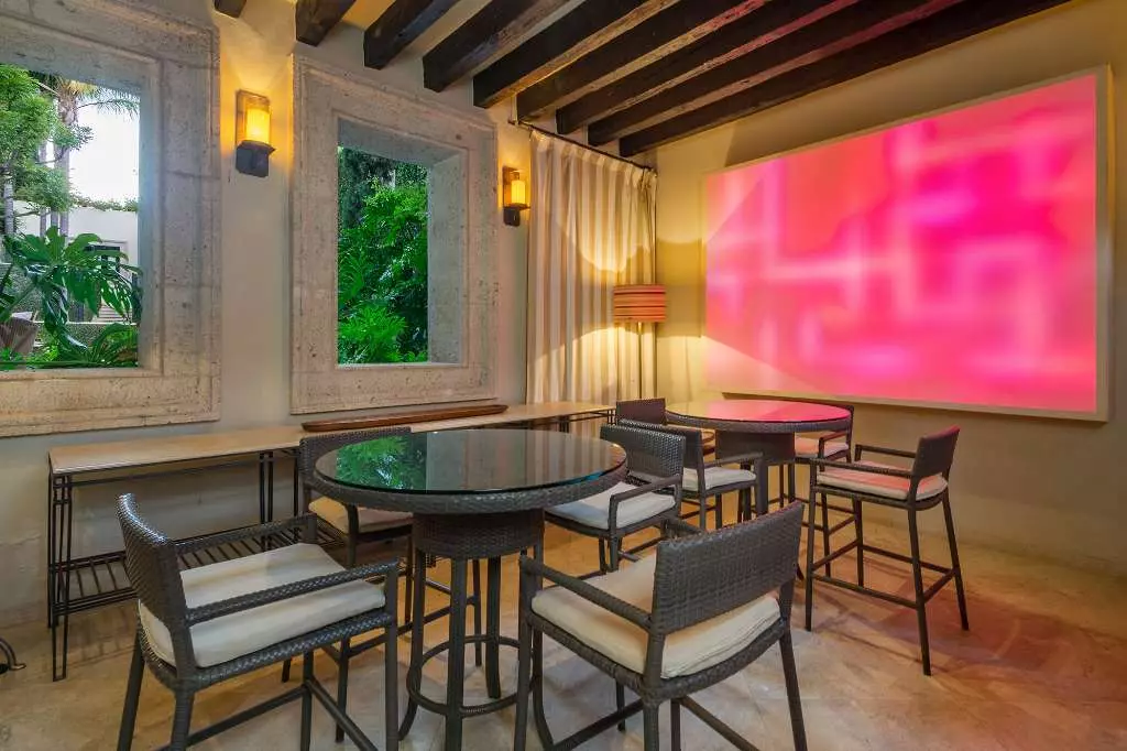 Casa Stream — Centro, San Miguel de Allende — photo 9 — modern lounge with ambient chromatic lighting