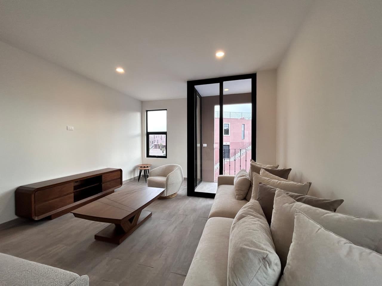 Barrio Santo Dpto 1 A — Barrio Santo, San Miguel de Allende — photo 4 — modern living space, spectacular city views