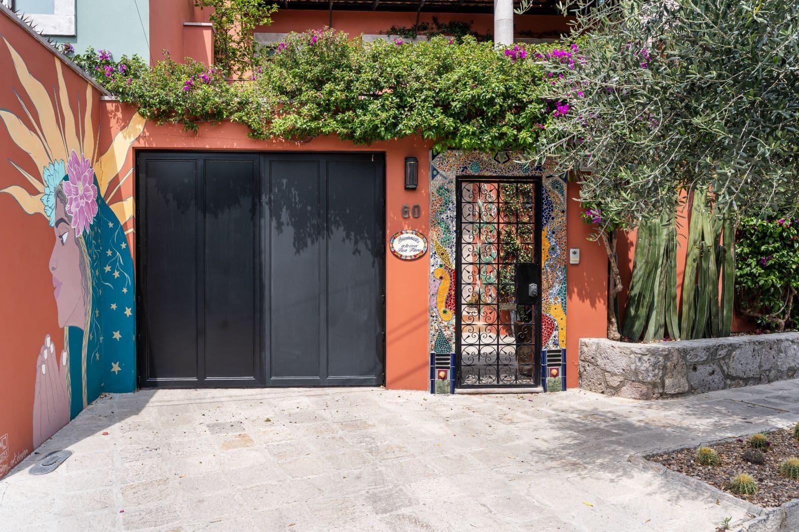 Casa Picaflores — Guadalupe, San Miguel de Allende — photo 4 — charming colonial courtyard with vibrant bougainvillea