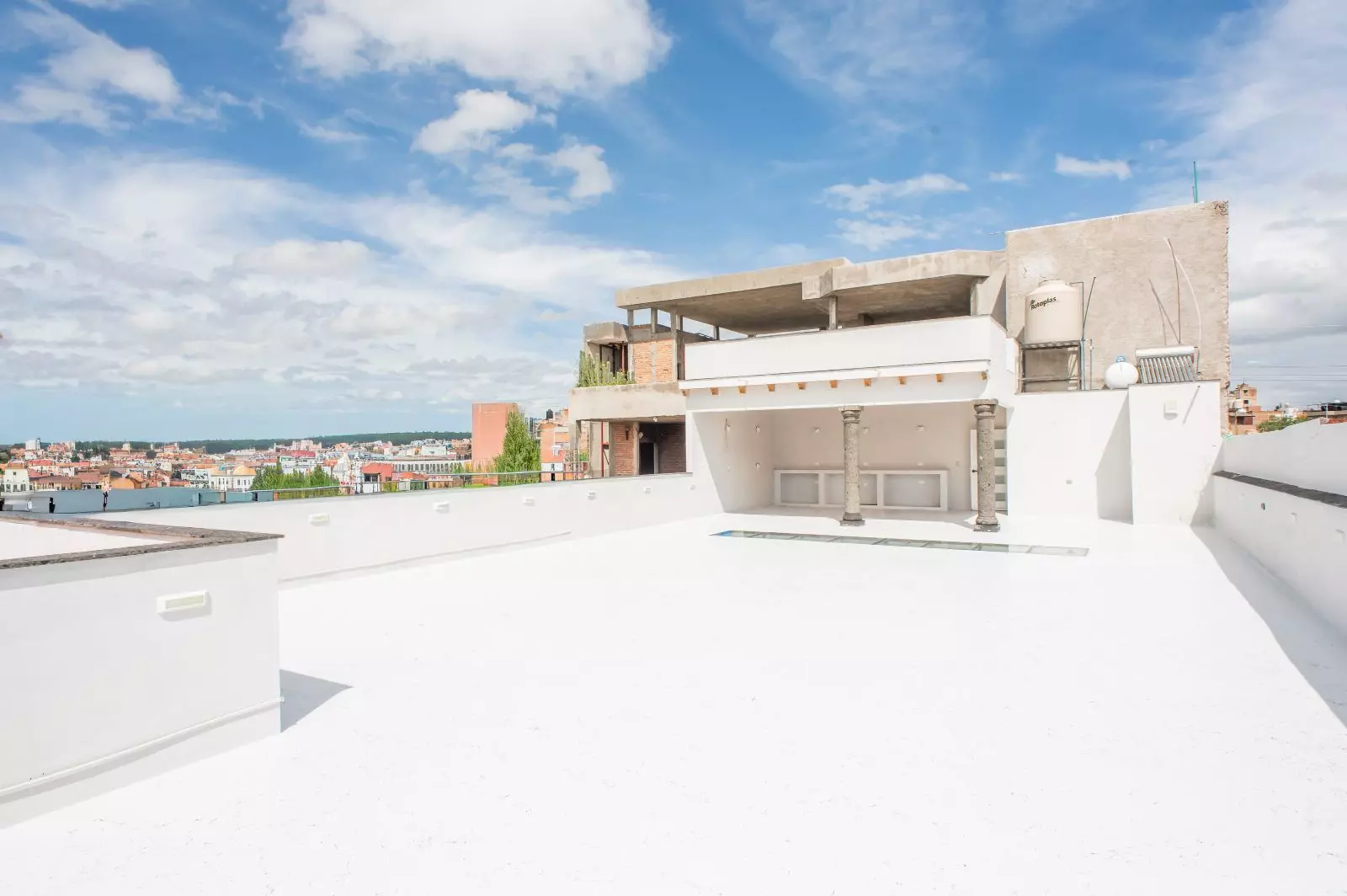 Casa Sara — Lindavista, San Miguel de Allende — photo 28 — panoramic rooftop terrace, cityscape views
