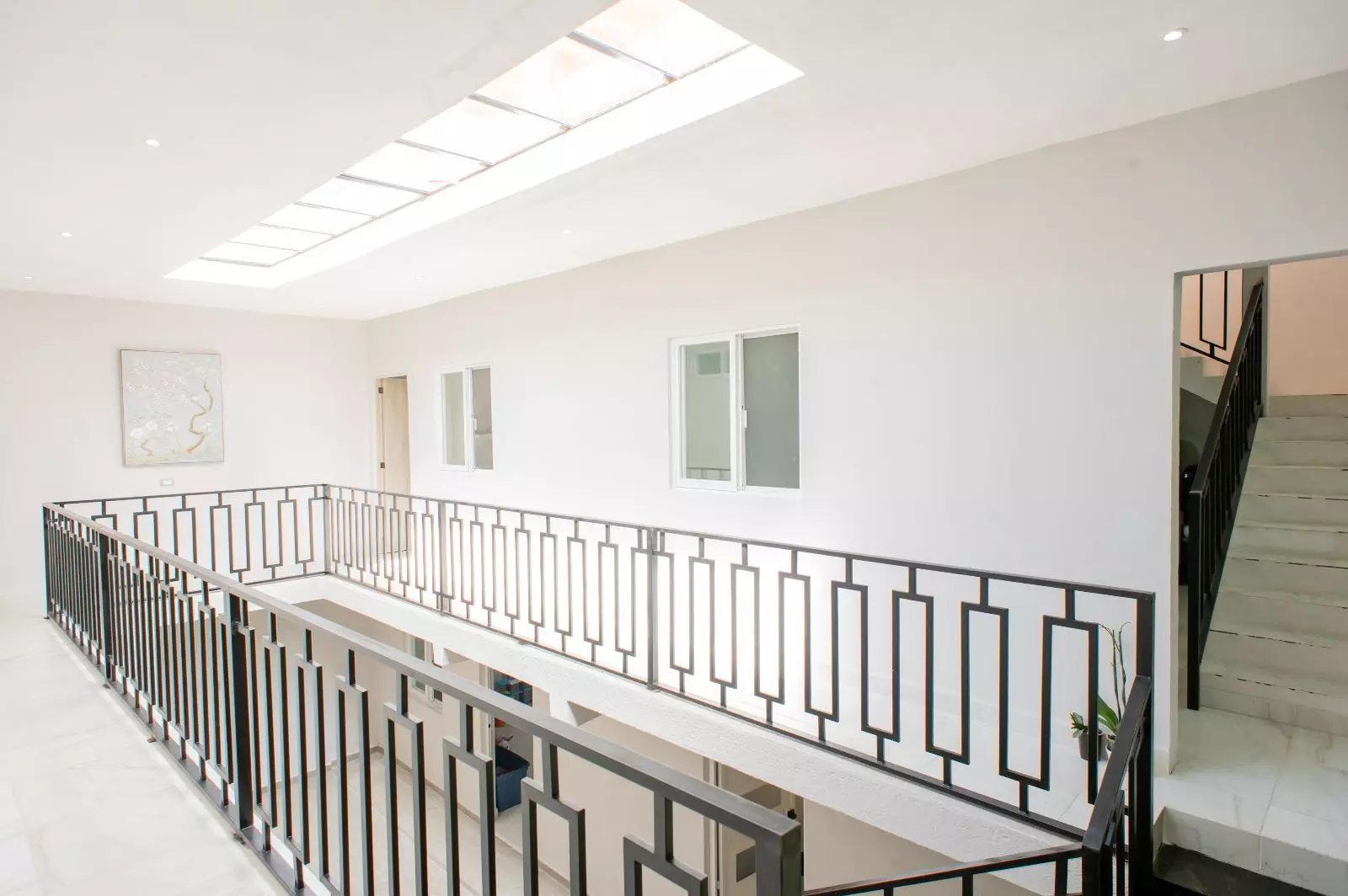 Casa Sara — Lindavista, San Miguel de Allende — photo 4 — luminous mezzanine with architectural elegance