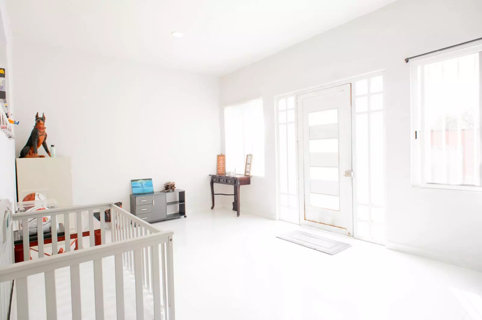 Casa Sara — Lindavista, San Miguel de Allende — photo 22 — luminous nursery with serene garden views