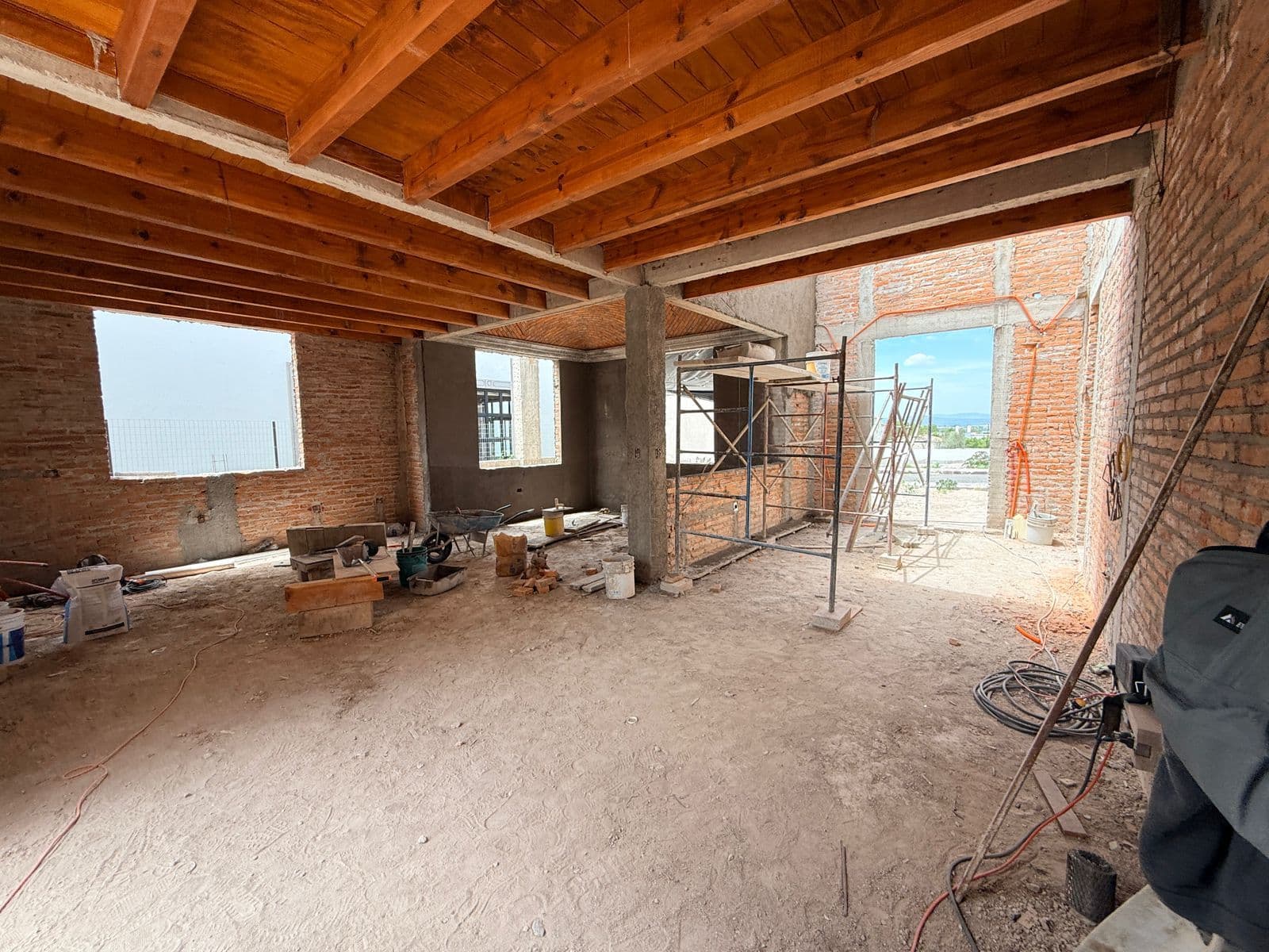 Casa Sanmiguelense — Las Campanas, San Miguel de Allende — photo 9 — soaring exposed beams, abundant natural light