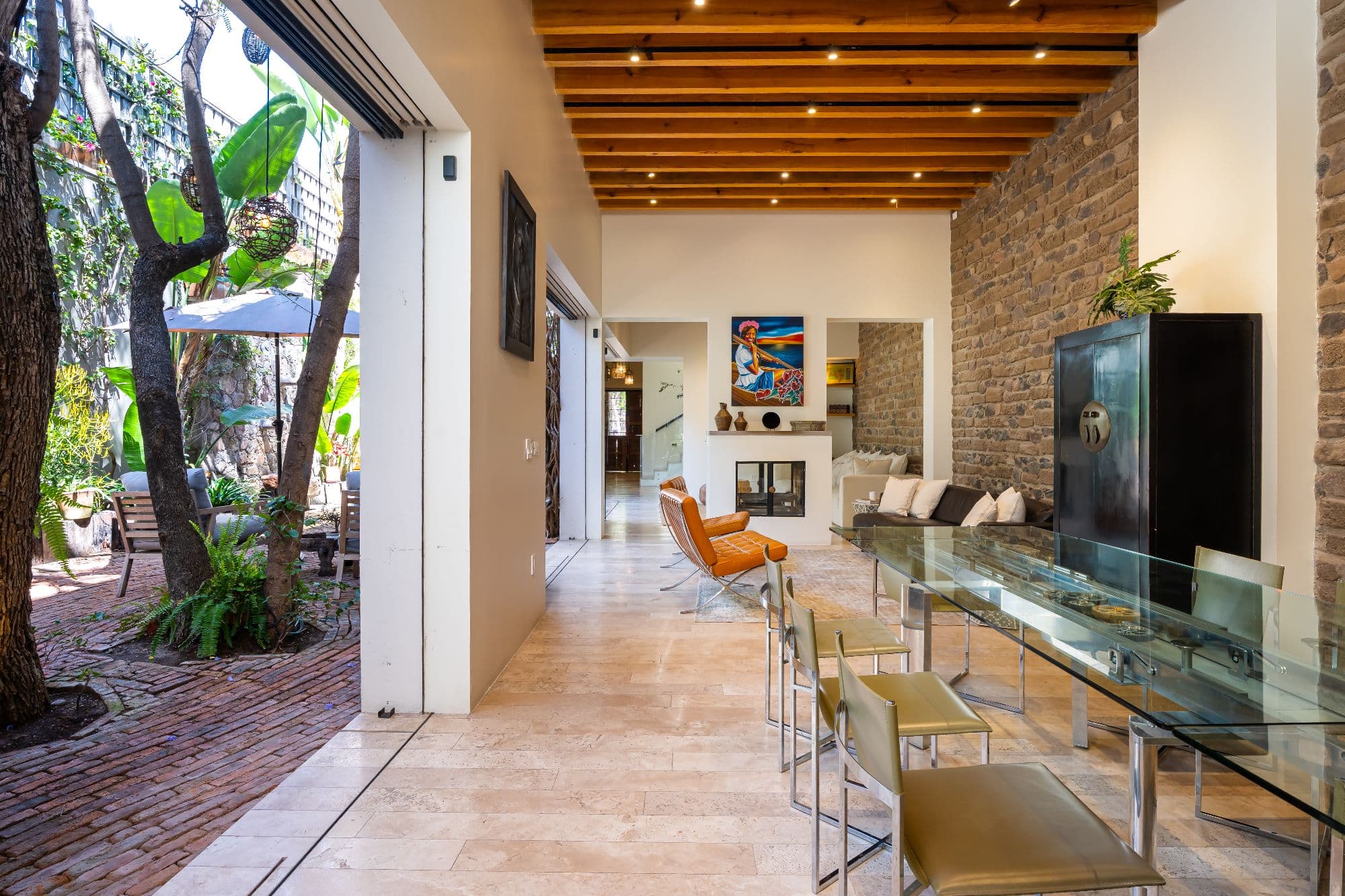 Casa Organza — Centro, San Miguel de Allende — photo 7 — sophisticated indoor-outdoor living elegance