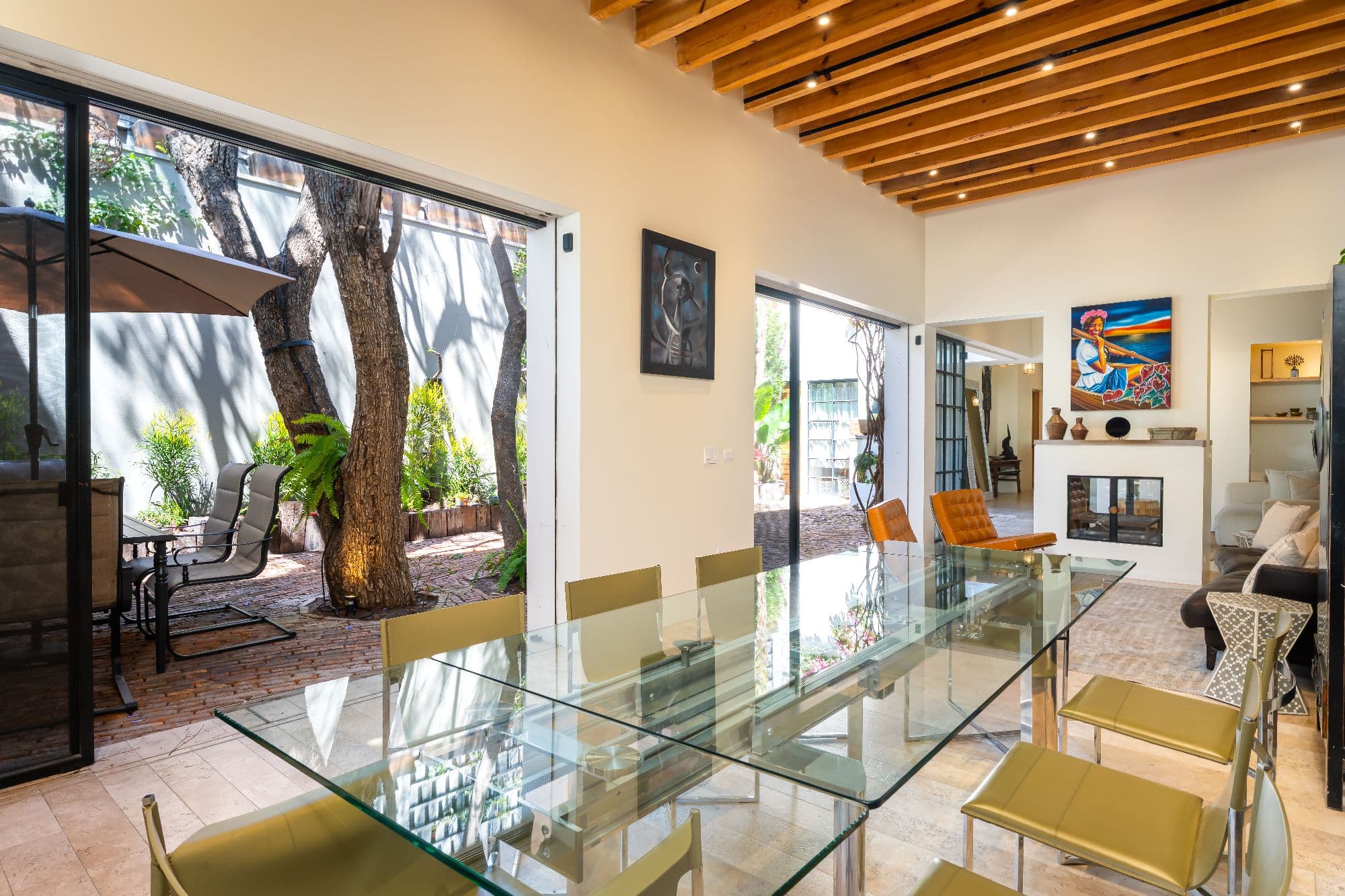 Casa Organza — Centro, San Miguel de Allende — photo 8 — sophisticated indoor-outdoor living, abundant light