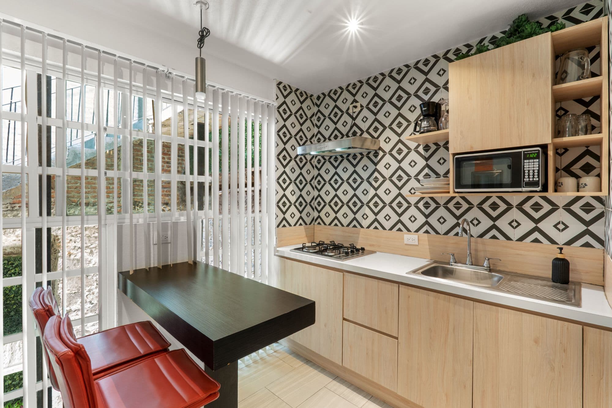 Depas Oratorio — Centro, San Miguel de Allende — photo 16 — contemporary kitchen with geometric elegance