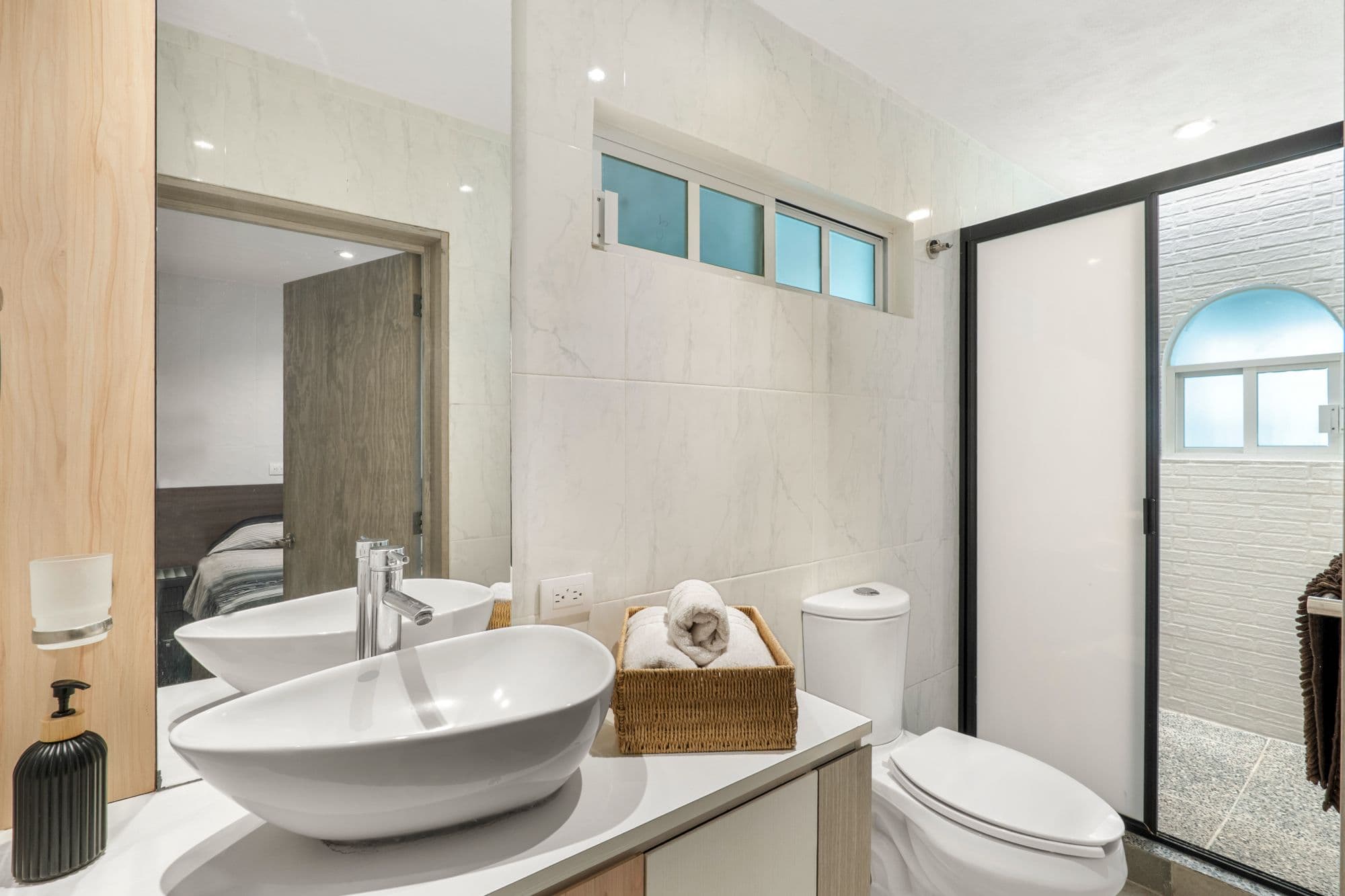 Depas Oratorio — Centro, San Miguel de Allende — photo 15 — spa-inspired master bath oasis