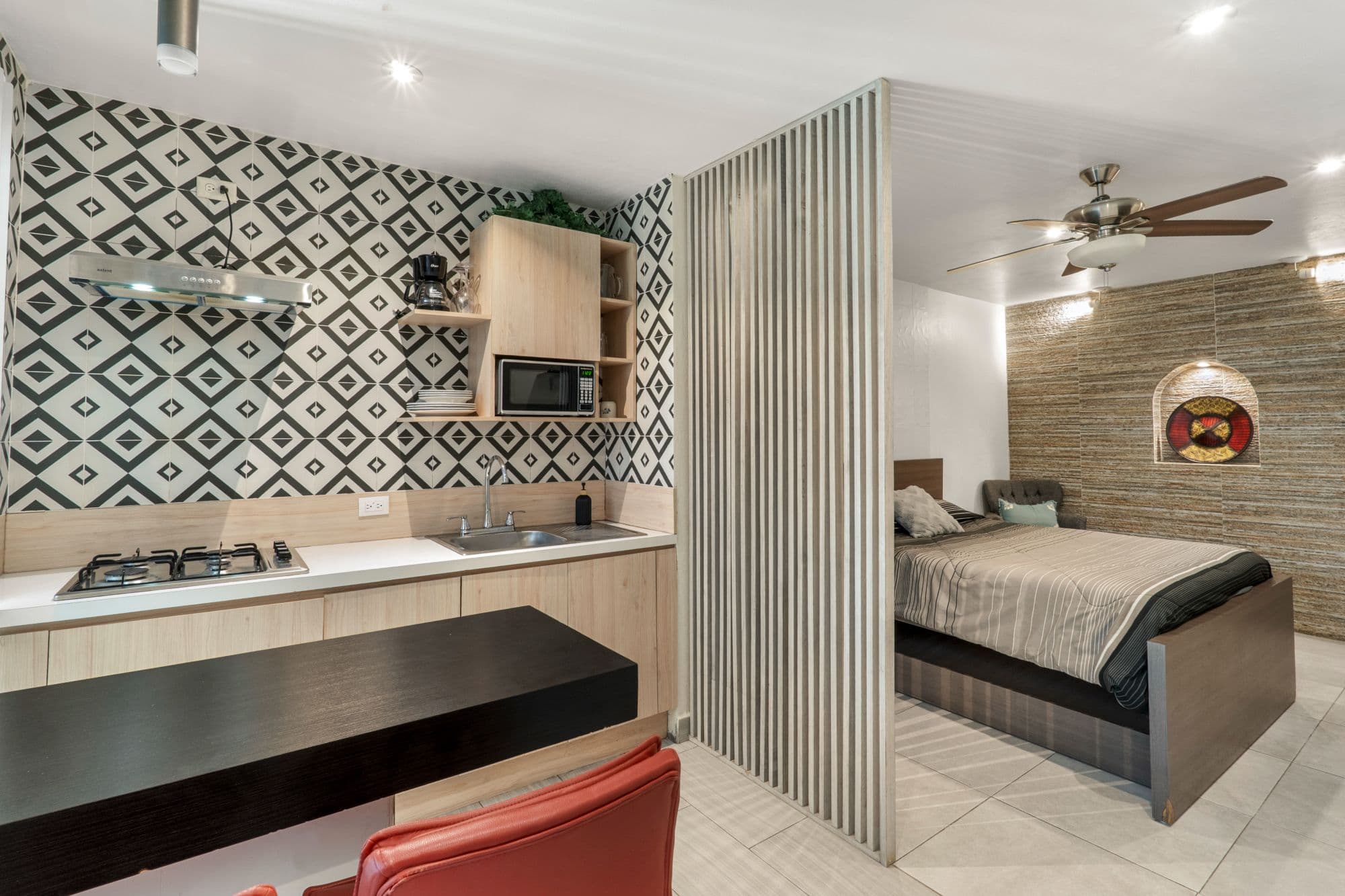 Depas Oratorio — Centro, San Miguel de Allende — photo 6 — modern studio with stylish geometric details