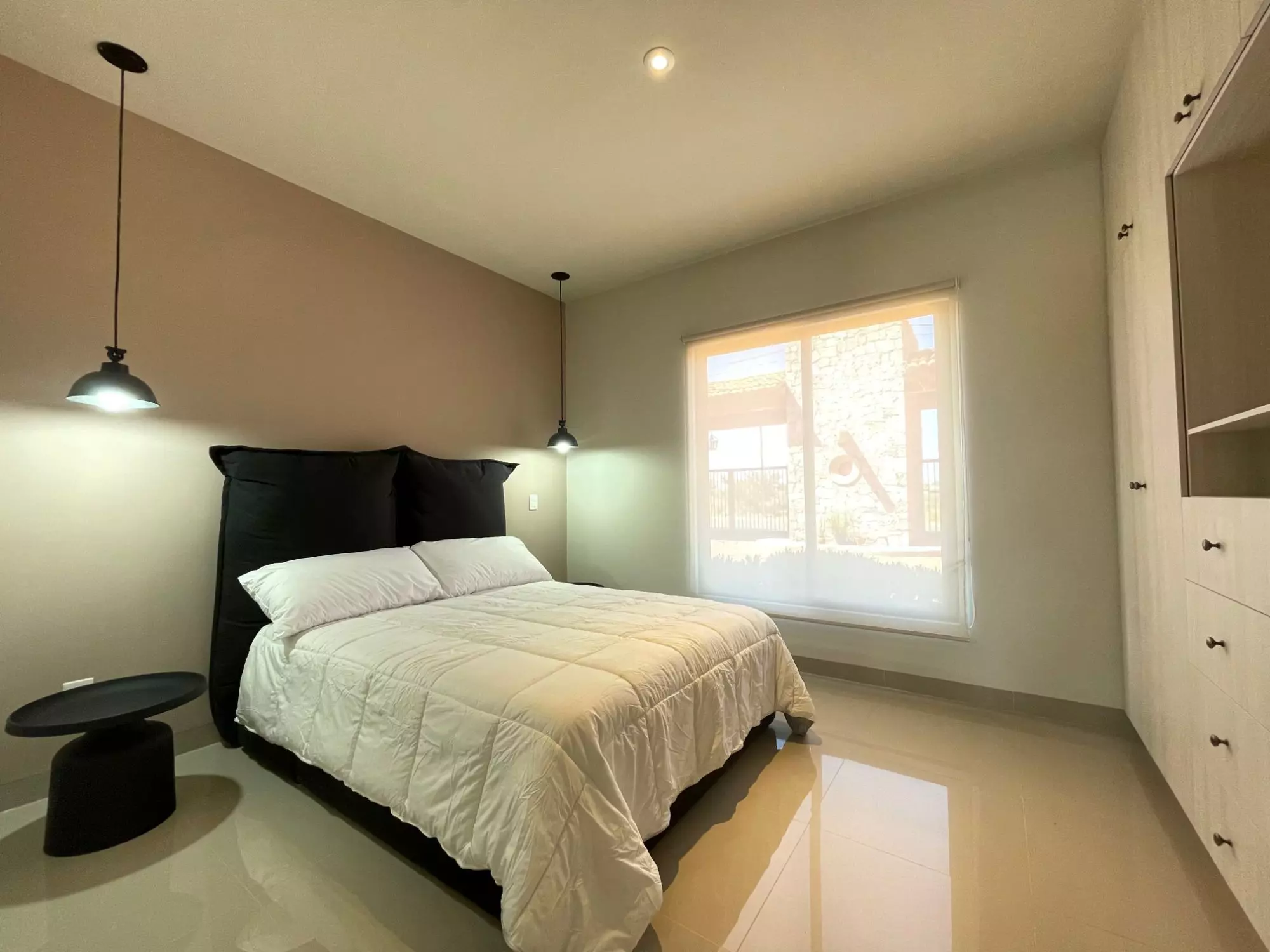 Casa Torreón PB — Atascadero (Arcos de San Miguel), San Miguel de Allende — photo 4 — serene master suite, luminous natural light