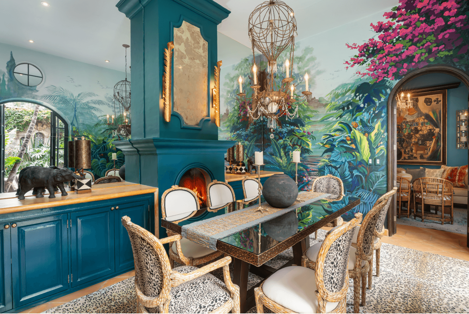 Casa del Arroyo — Ojo de Agua, San Miguel de Allende — photo 9 — sophisticated teal sanctuary with vibrant botanical murals