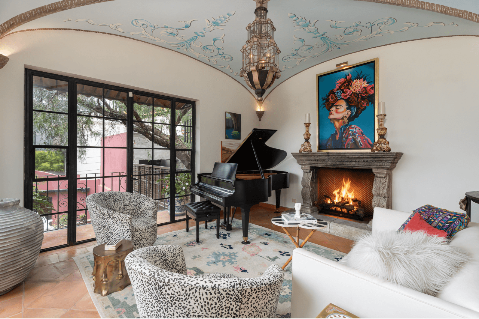 Casa del Arroyo — Ojo de Agua, San Miguel de Allende — photo 4 — elegant colonial living with artistic charm