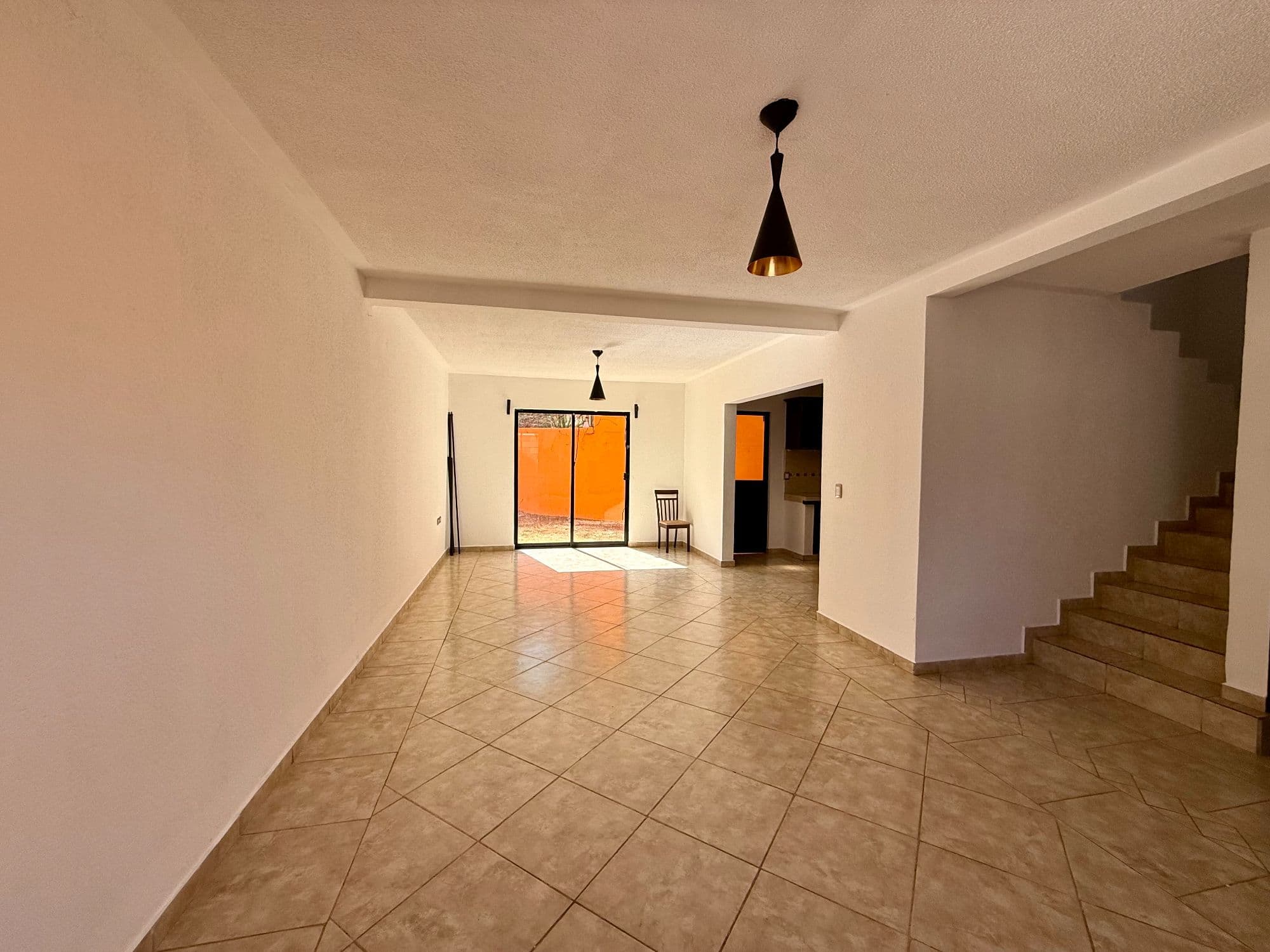 VENTA CASA 11 ANTIGUO CAMINO A LA LEJONA โ La Lejona, San Miguel de Allende โ photo 5 โ luminous open living, architectural elegance