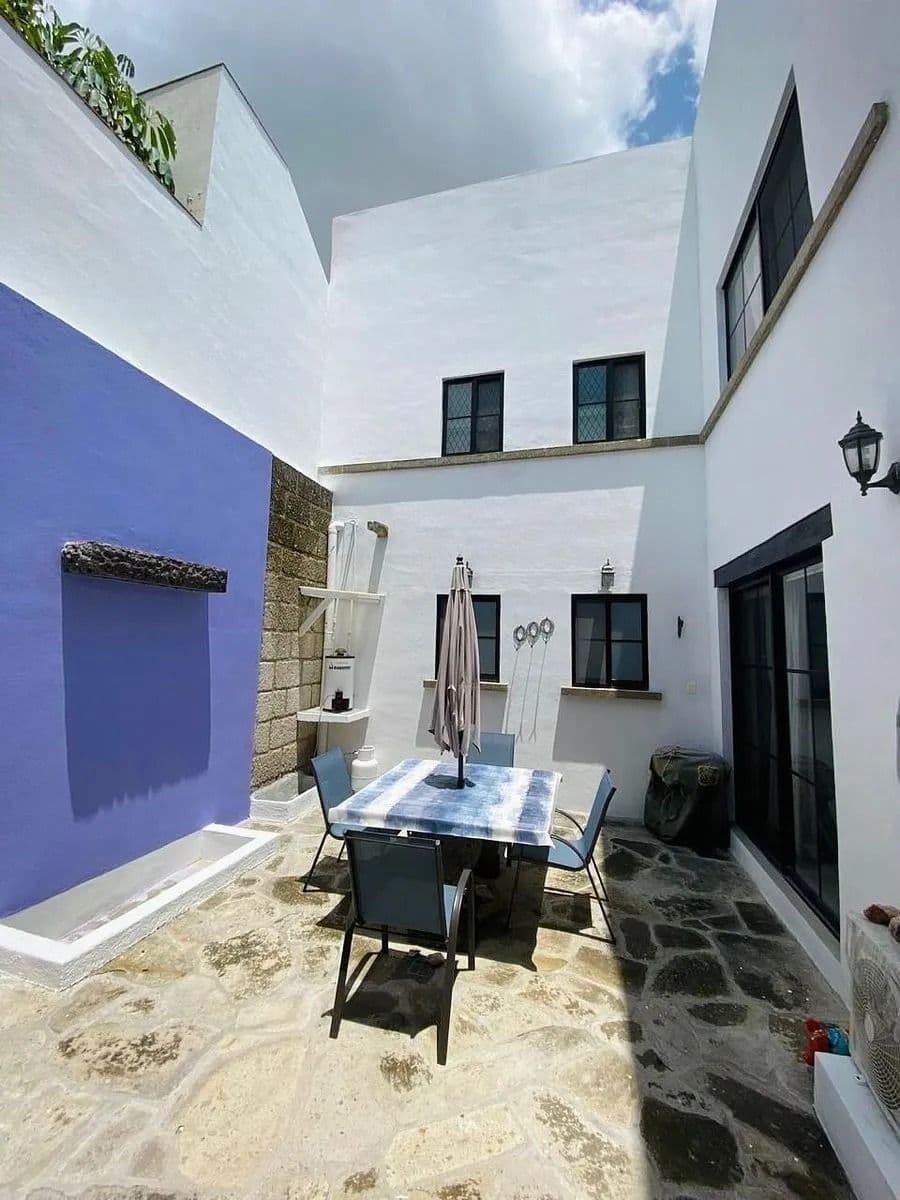 Casa Magenta — El Paraiso, San Miguel de Allende — photo 22 — charming courtyard, vibrant mexican architecture