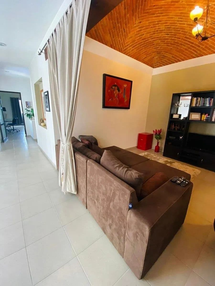 Casa Magenta — El Paraiso, San Miguel de Allende — photo 4 — warm, contemporary living with rustic charm