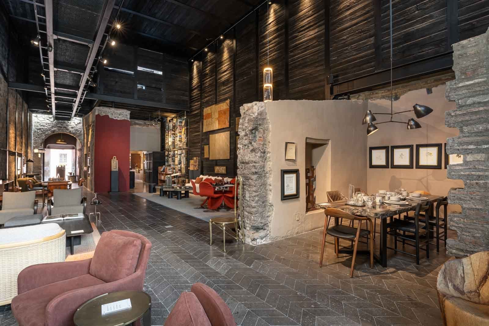 Casa Umbral — Centro, San Miguel de Allende — photo 13 — sophisticated gallery-style entertaining space
