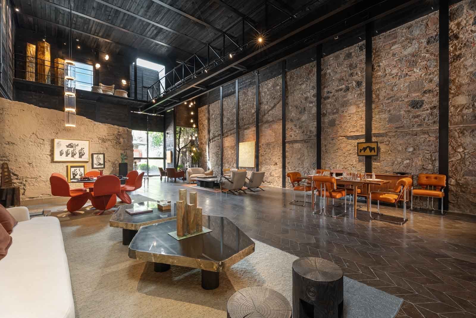 Casa Umbral — Centro, San Miguel de Allende — photo 9 — industrial-chic gallery meets sophisticated living