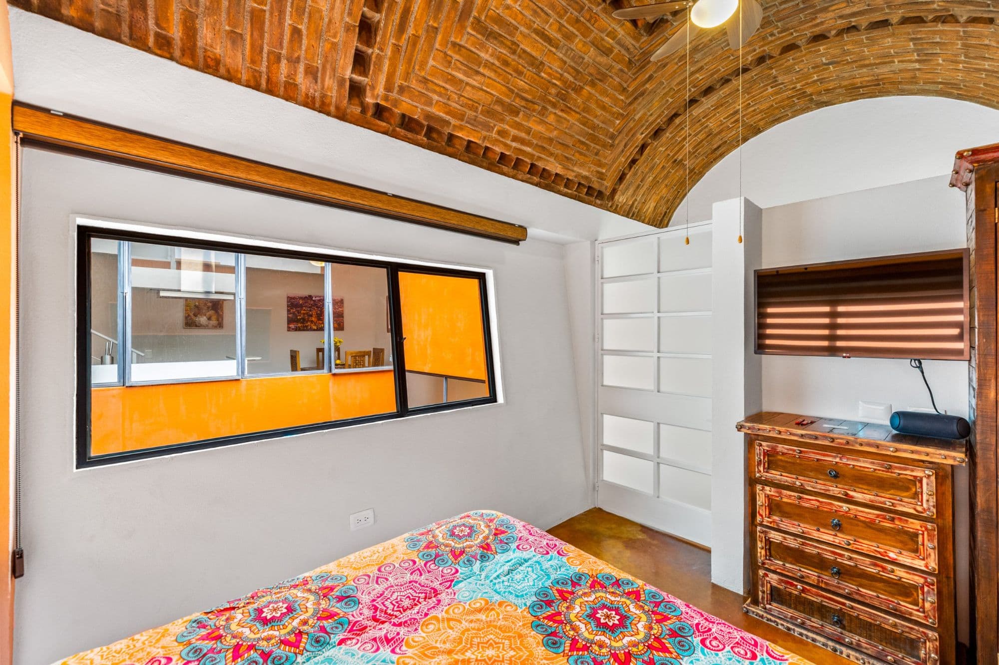 Casa la Luz — San Antonio, San Miguel de Allende — photo 3 — charming bedroom, soaring arched ceilings, abundant natural light