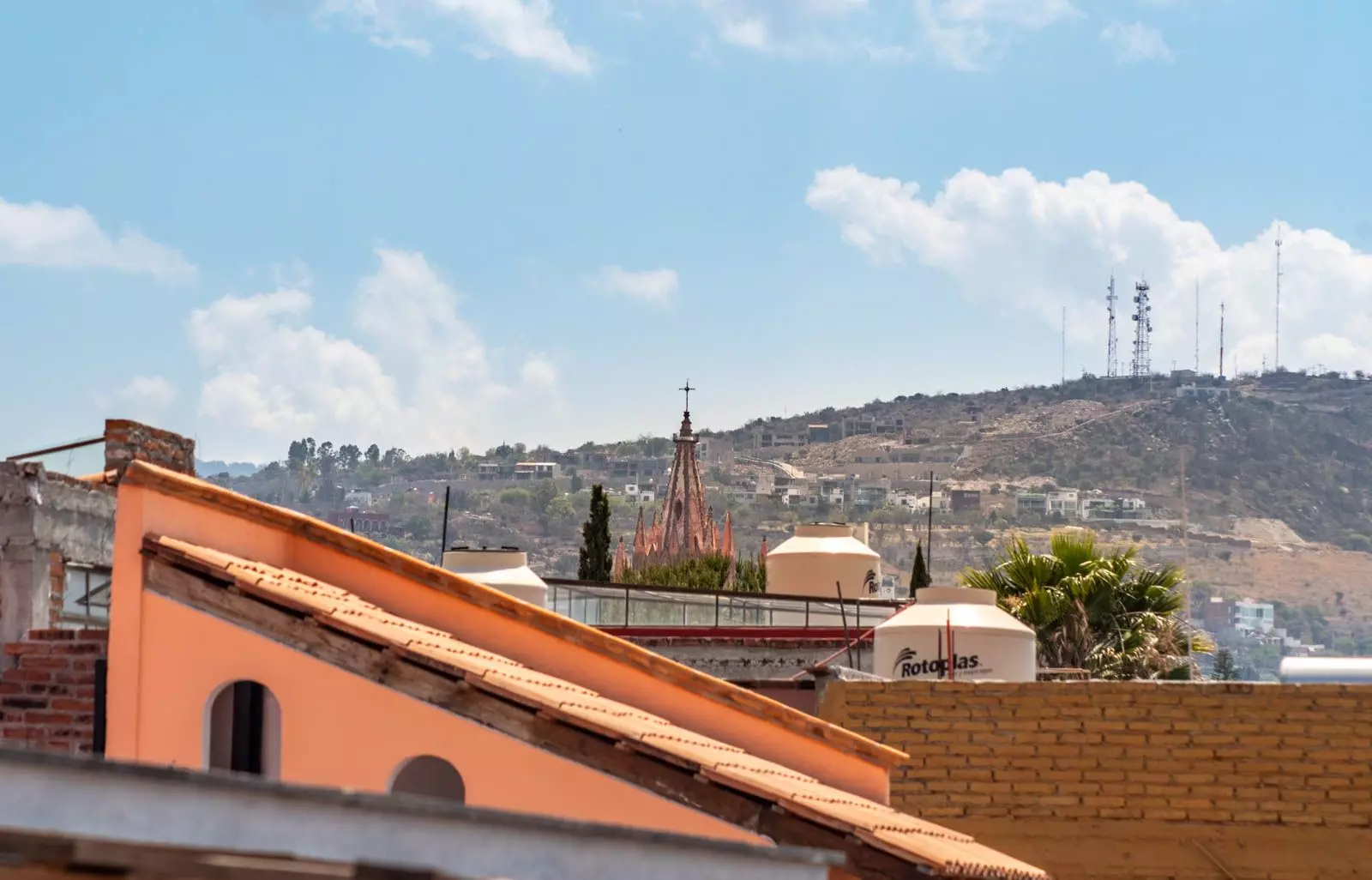 CASA OLIVO — Guadalupe, San Miguel de Allende — photo 19 — charming rooftop with iconic church views