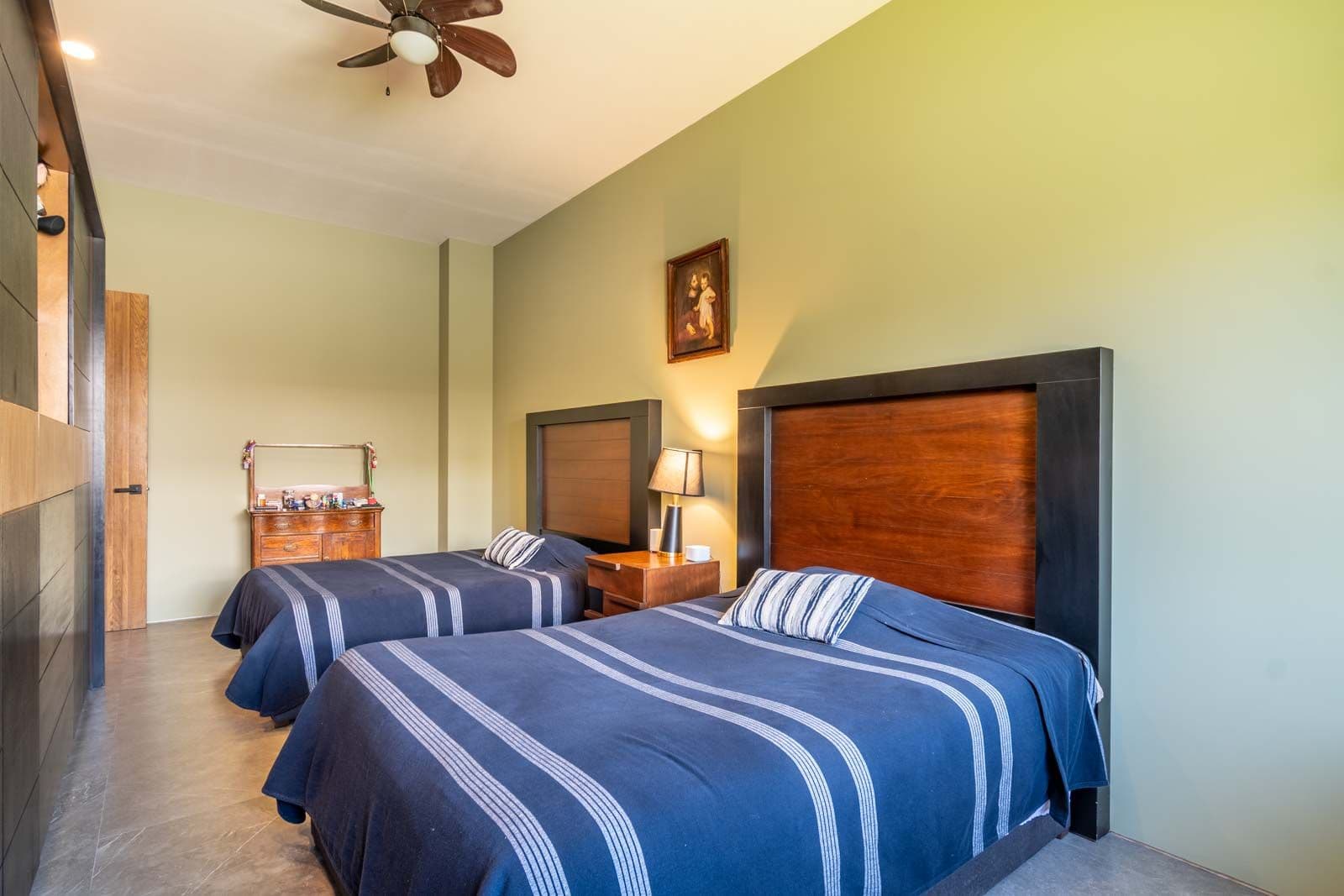 Casa Refugio — Villa de los Frailes, San Miguel de Allende — photo 17 — spacious guest suite, warm natural light