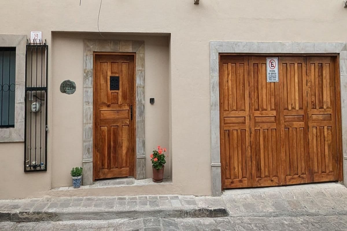 1959 Orizaba 112 — San Antonio, San Miguel de Allende — photo 4 — authentic colonial charm, rustic wooden doors