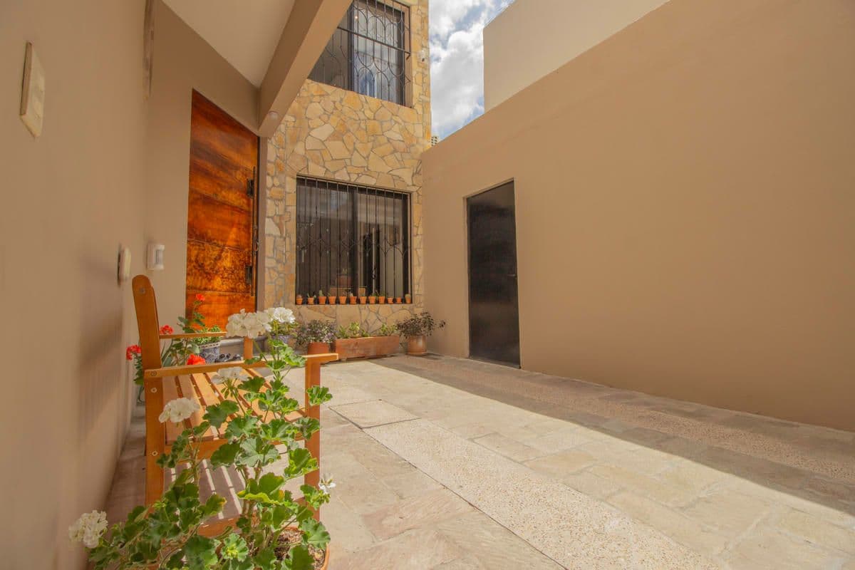 1959 Orizaba 112 — San Antonio, San Miguel de Allende — photo 7 — serene courtyard with dramatic natural light