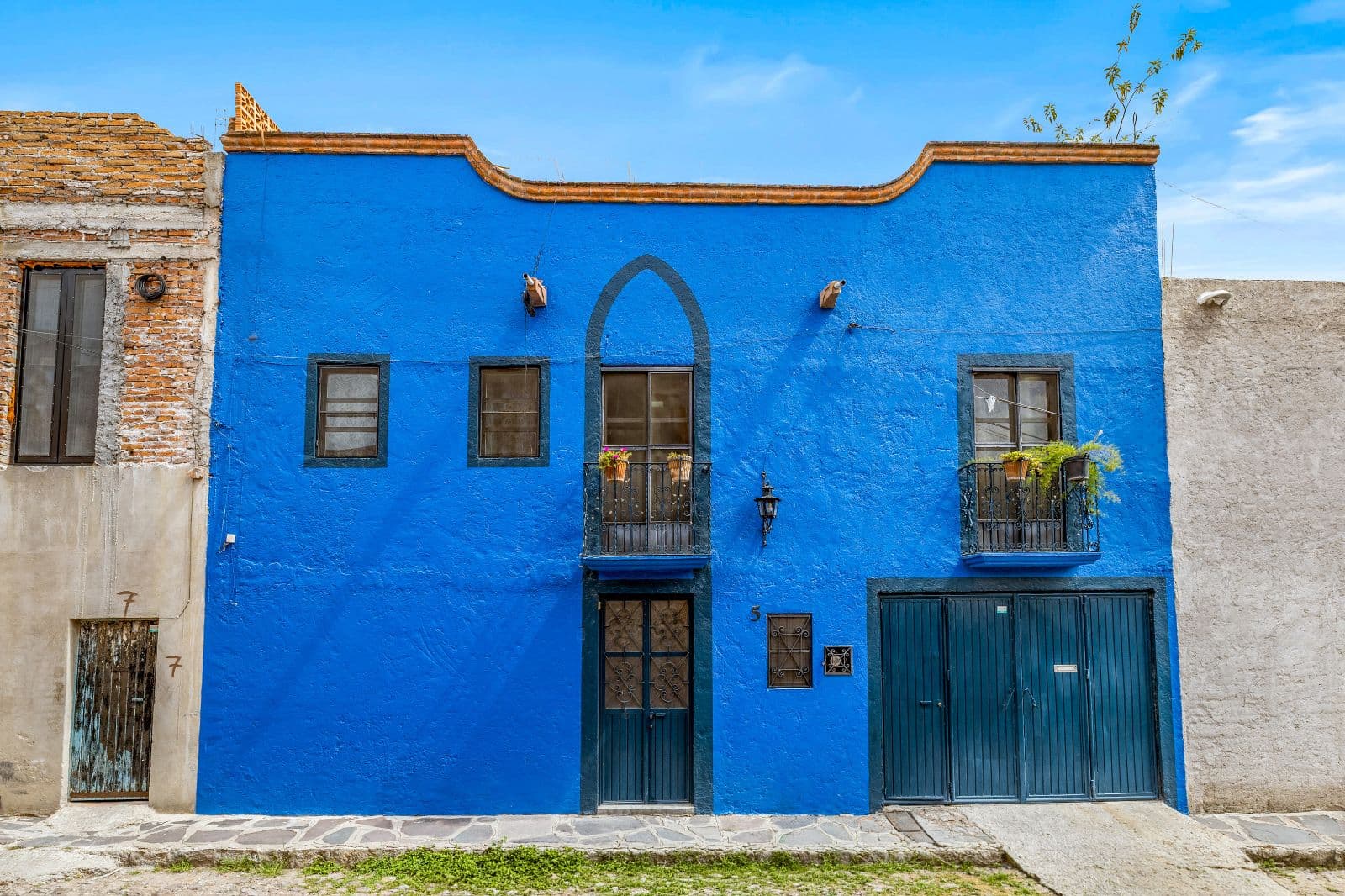 Casa Adelaida — San Antonio, San Miguel de Allende — photo 3 — vibrant colonial facade, charming character home