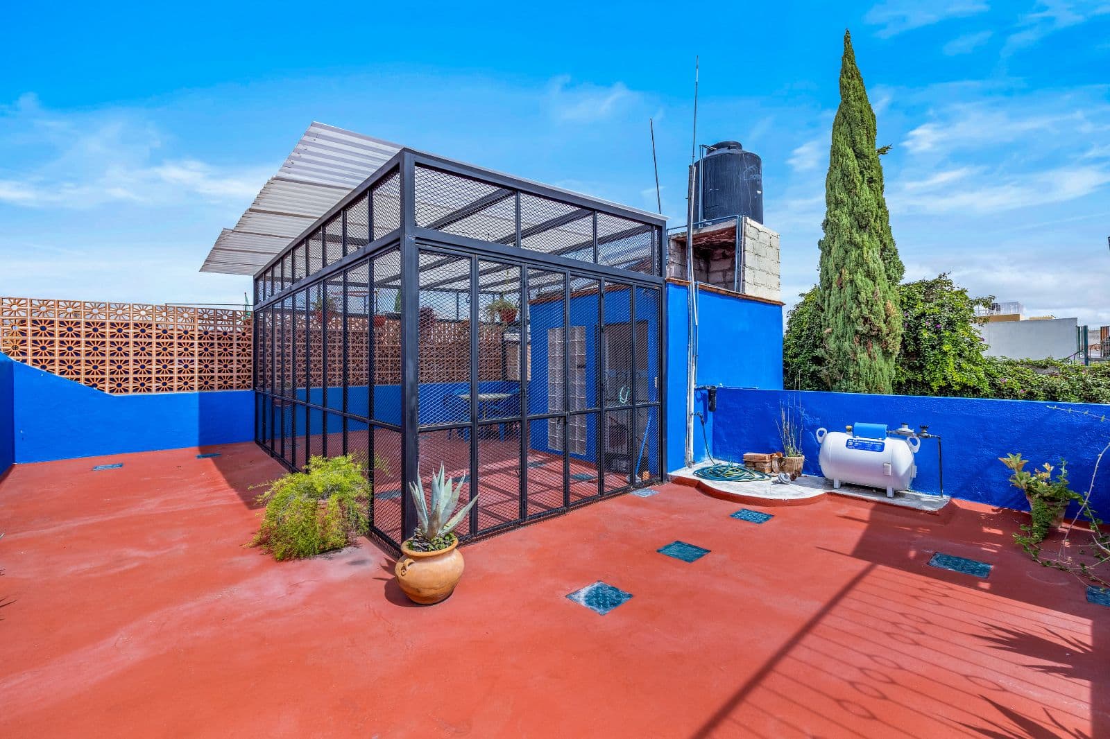 Casa Adelaida — San Antonio, San Miguel de Allende — photo 12 — vibrant rooftop oasis with architectural charm