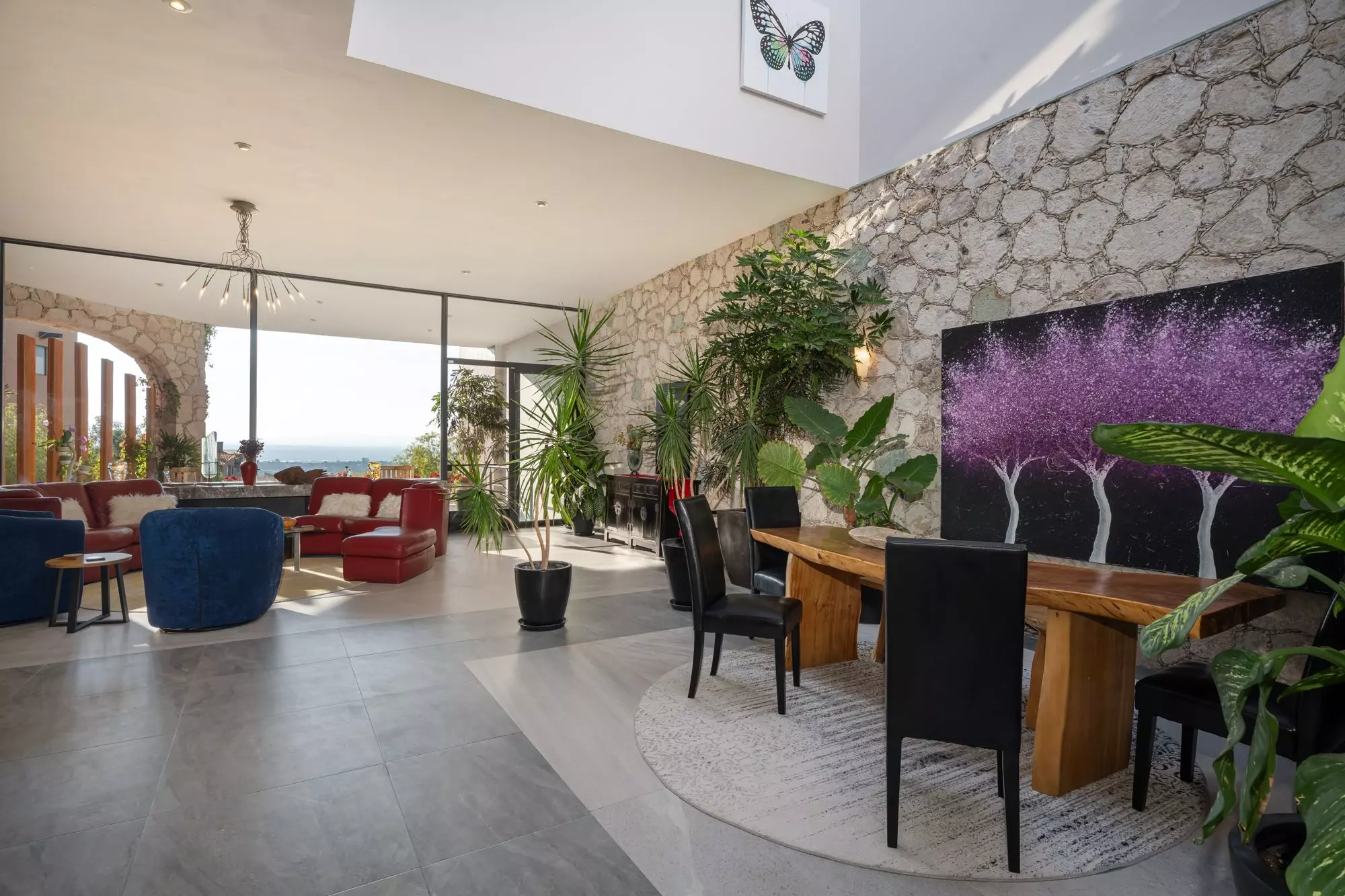 Casa Bella Vista — Balcones, San Miguel de Allende — photo 14 — luminous open-concept living with panoramic views