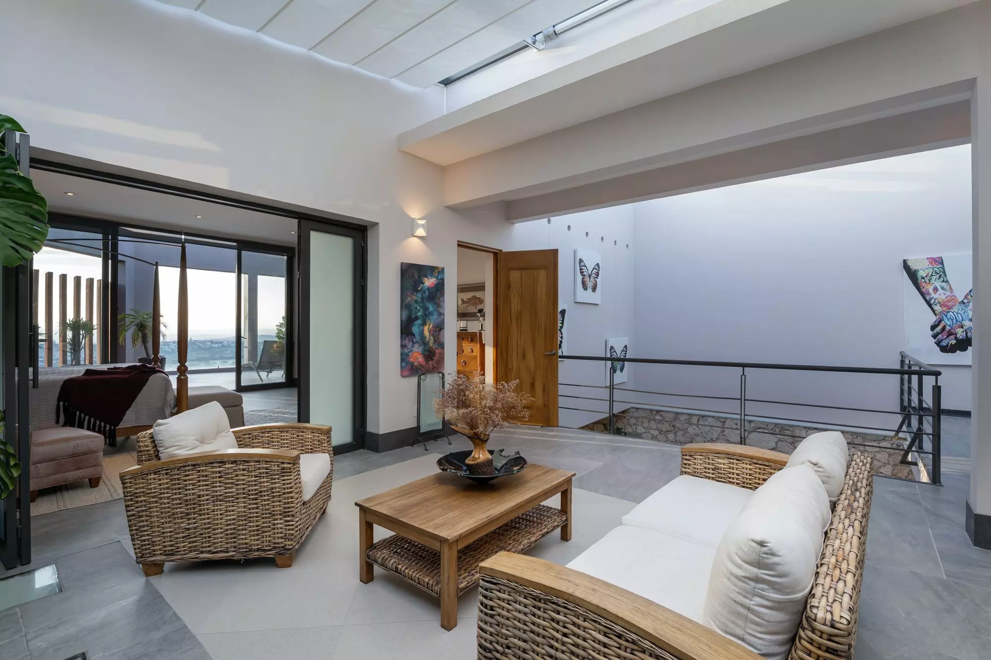 Casa Bella Vista — Balcones, San Miguel de Allende — photo 19 — luminous living space, breathtaking vistas